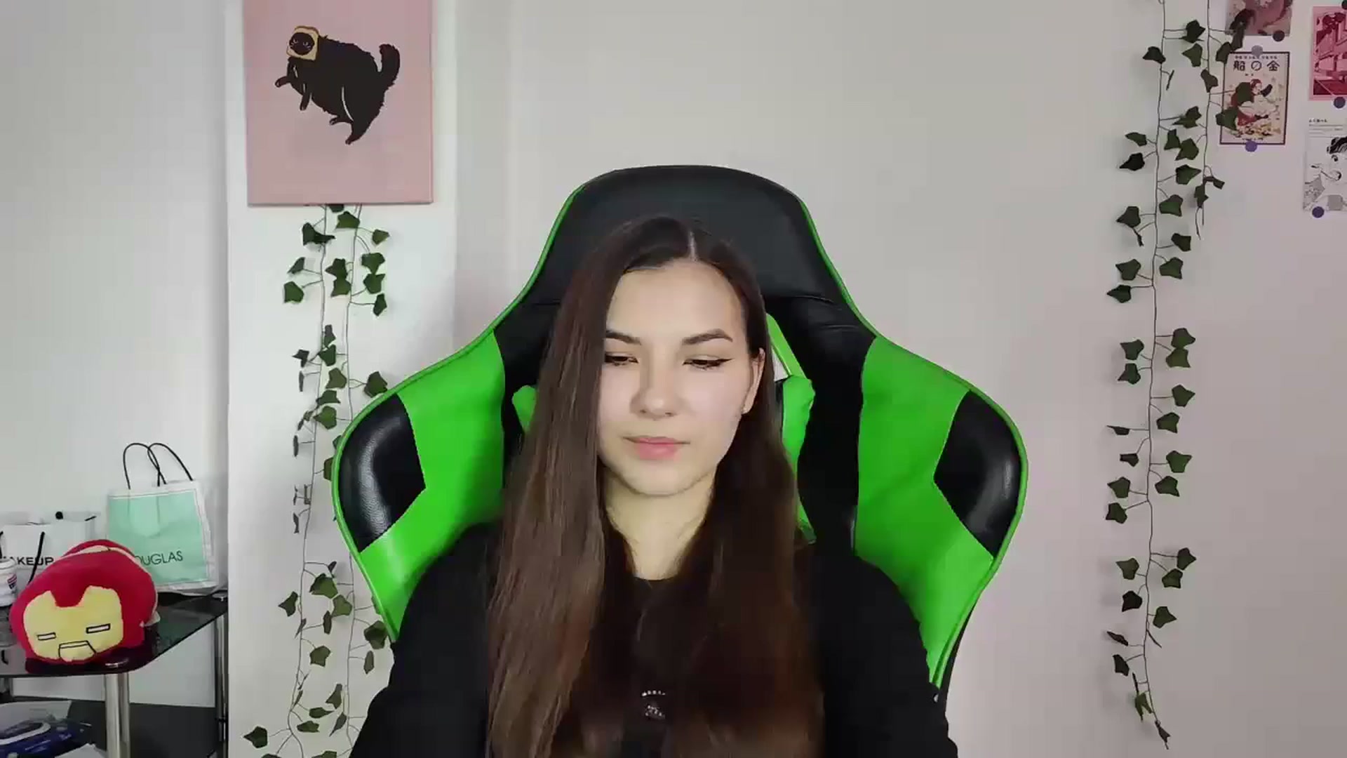 Gallery image thumbnail from AmnesiaGirl1's myfreecams stream on, 04/03/2024, 14:49 image 6 of 20