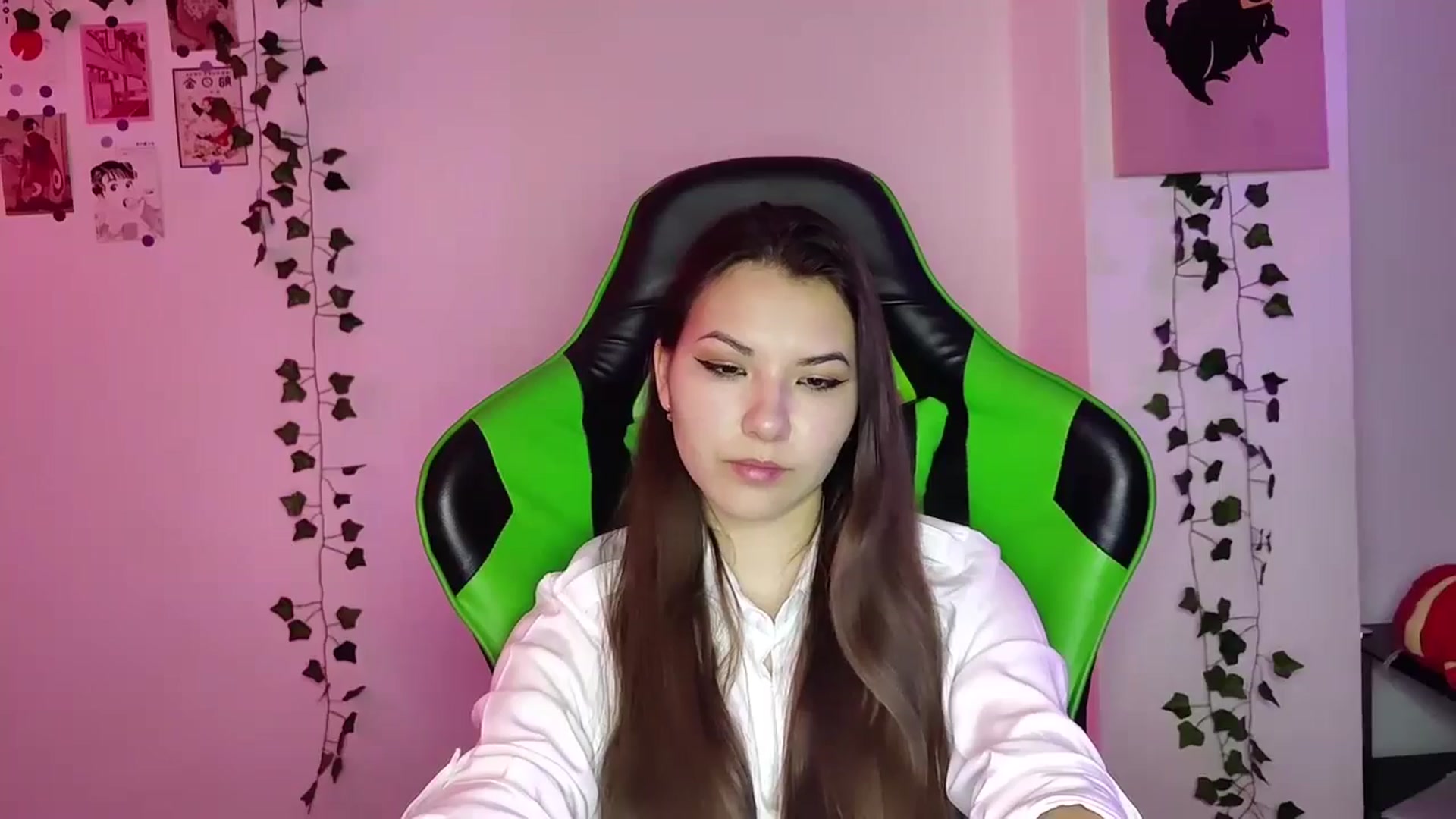 Gallery image thumbnail from AmnesiaGirl1's myfreecams stream on, 05/02/2024, 19:07 image 18 of 20