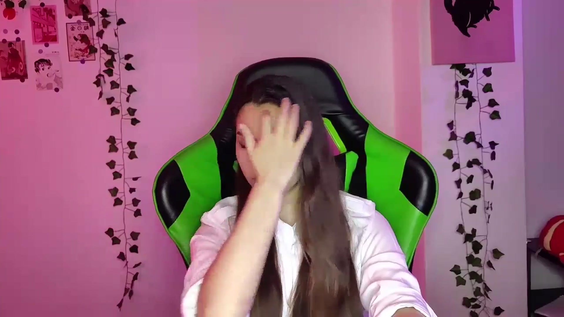 Gallery image thumbnail from AmnesiaGirl1's myfreecams stream on, 05/02/2024, 20:17 image 5 of 20