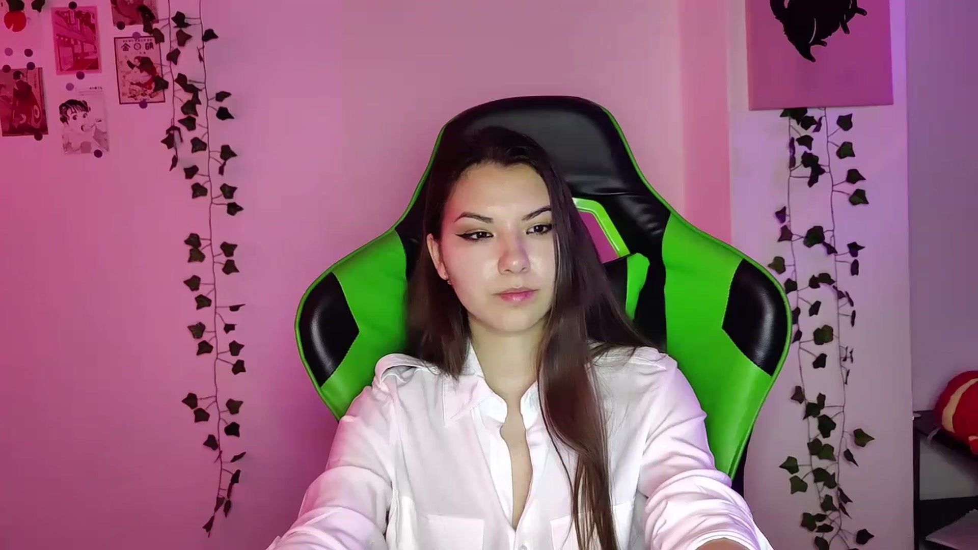 Gallery image thumbnail from AmnesiaGirl1's myfreecams stream on, 05/02/2024, 20:17 image 16 of 20