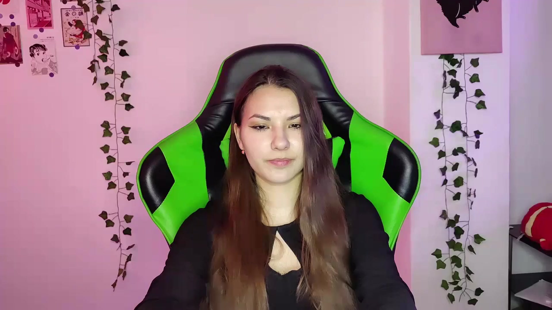 Gallery image thumbnail from AmnesiaGirl1's myfreecams stream on, 05/03/2024, 18:32 image 7 of 20