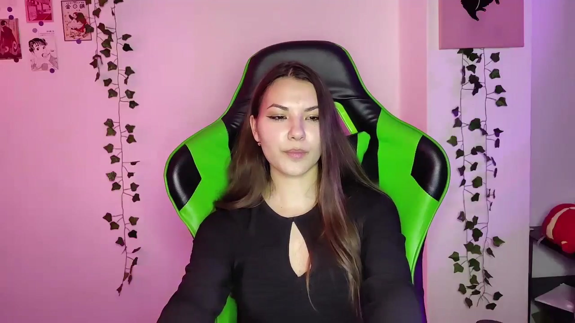 Gallery image thumbnail from AmnesiaGirl1's myfreecams stream on, 05/03/2024, 20:00 image 8 of 20