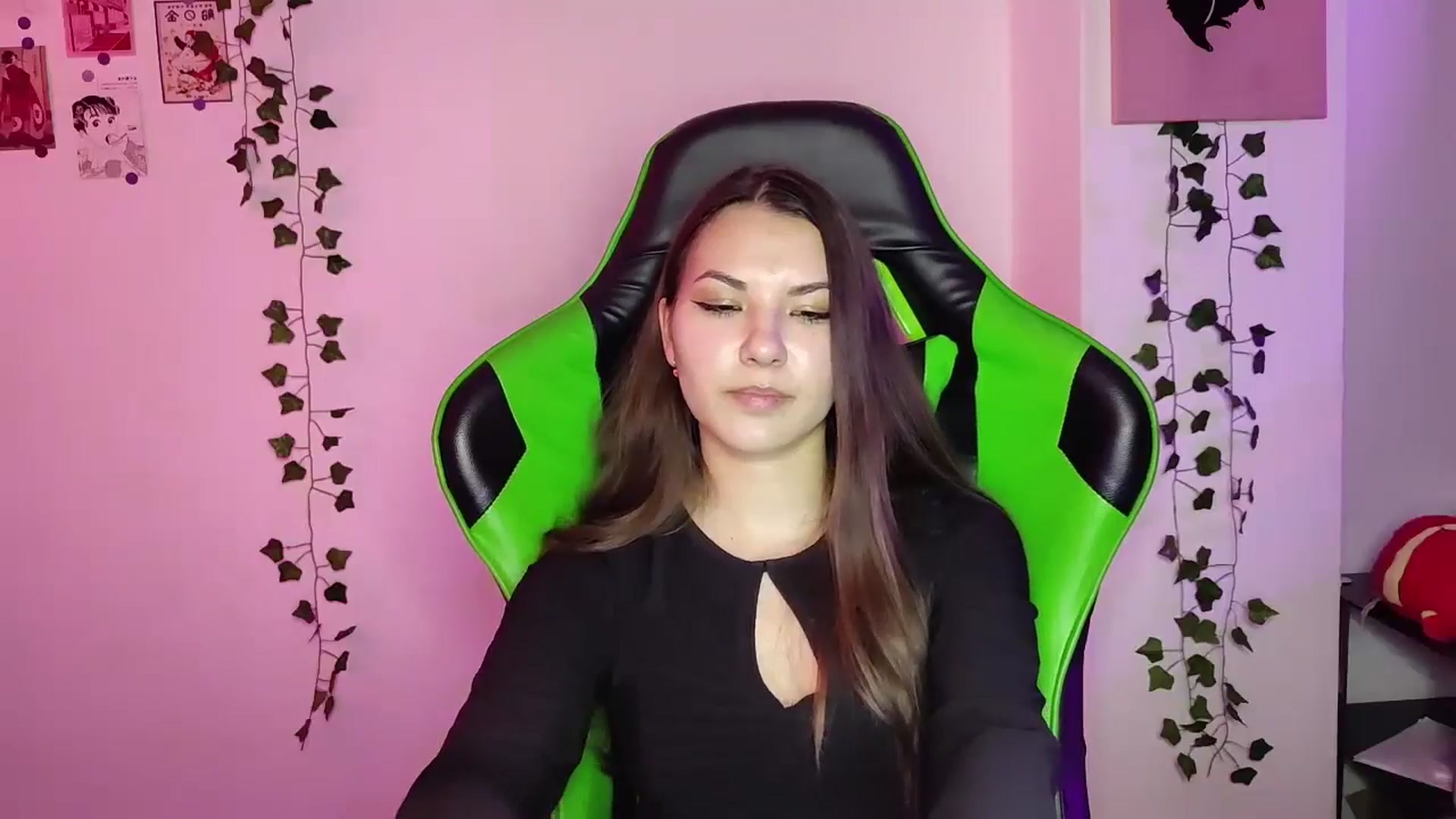 Gallery image thumbnail from AmnesiaGirl1's myfreecams stream on, 05/03/2024, 20:00 image 13 of 20
