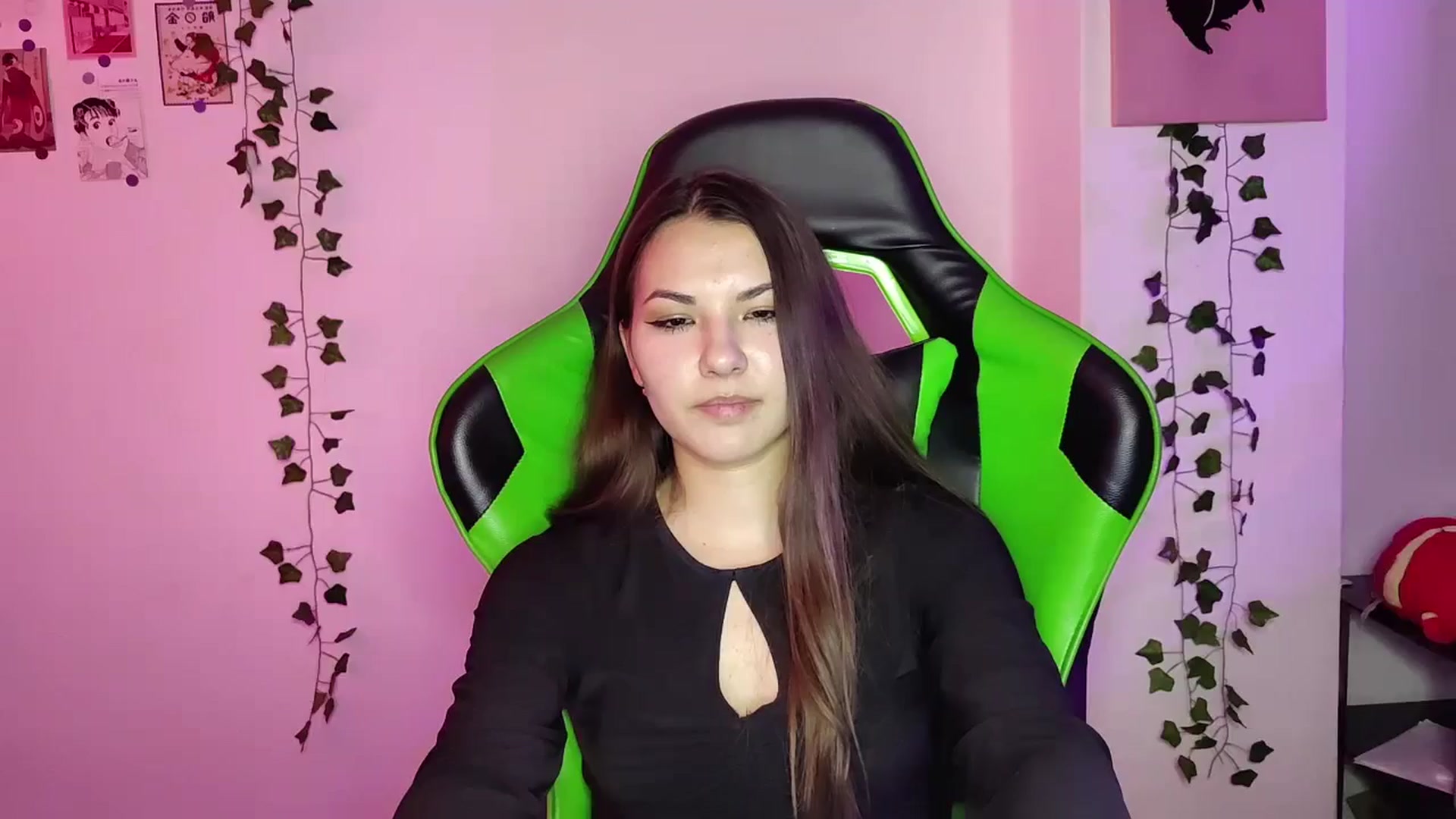 Gallery image thumbnail from AmnesiaGirl1's myfreecams stream on, 05/03/2024, 20:00 image 1 of 20