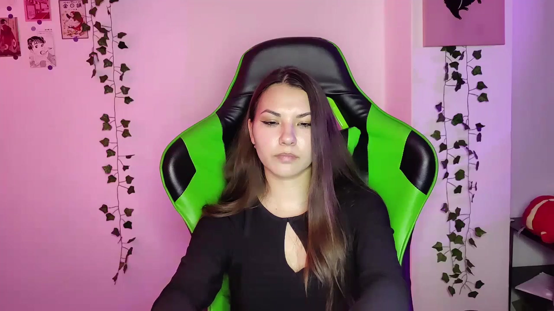 Gallery image thumbnail from AmnesiaGirl1's myfreecams stream on, 05/03/2024, 20:00 image 16 of 20
