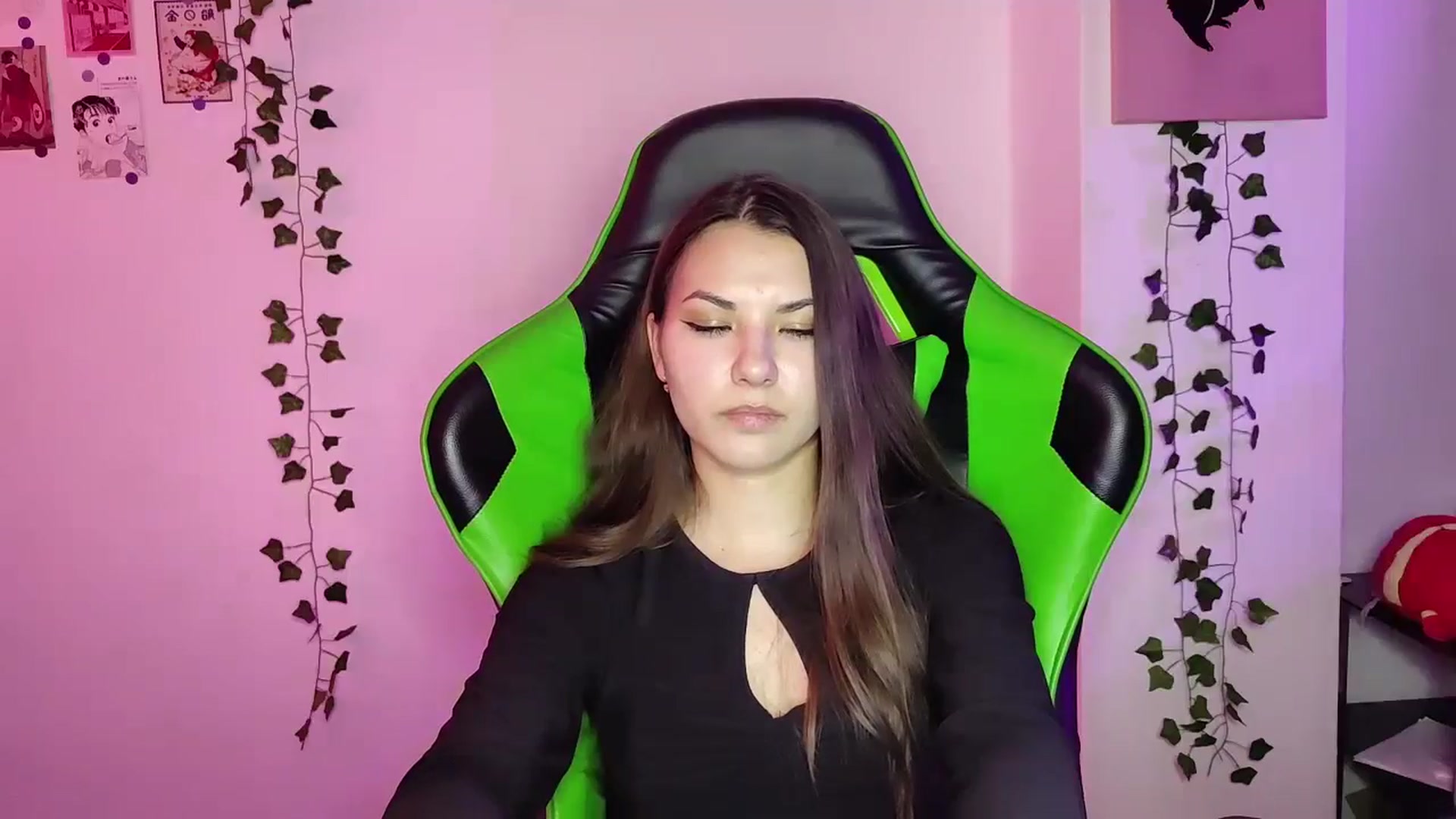 Gallery image thumbnail from AmnesiaGirl1's myfreecams stream on, 05/03/2024, 20:00 image 14 of 20