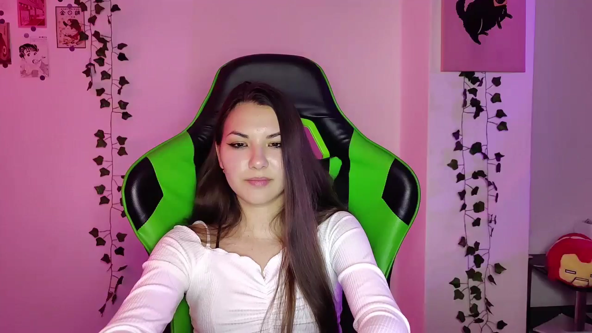 Gallery image thumbnail from AmnesiaGirl1's myfreecams stream on, 05/04/2024, 20:15 image 9 of 20