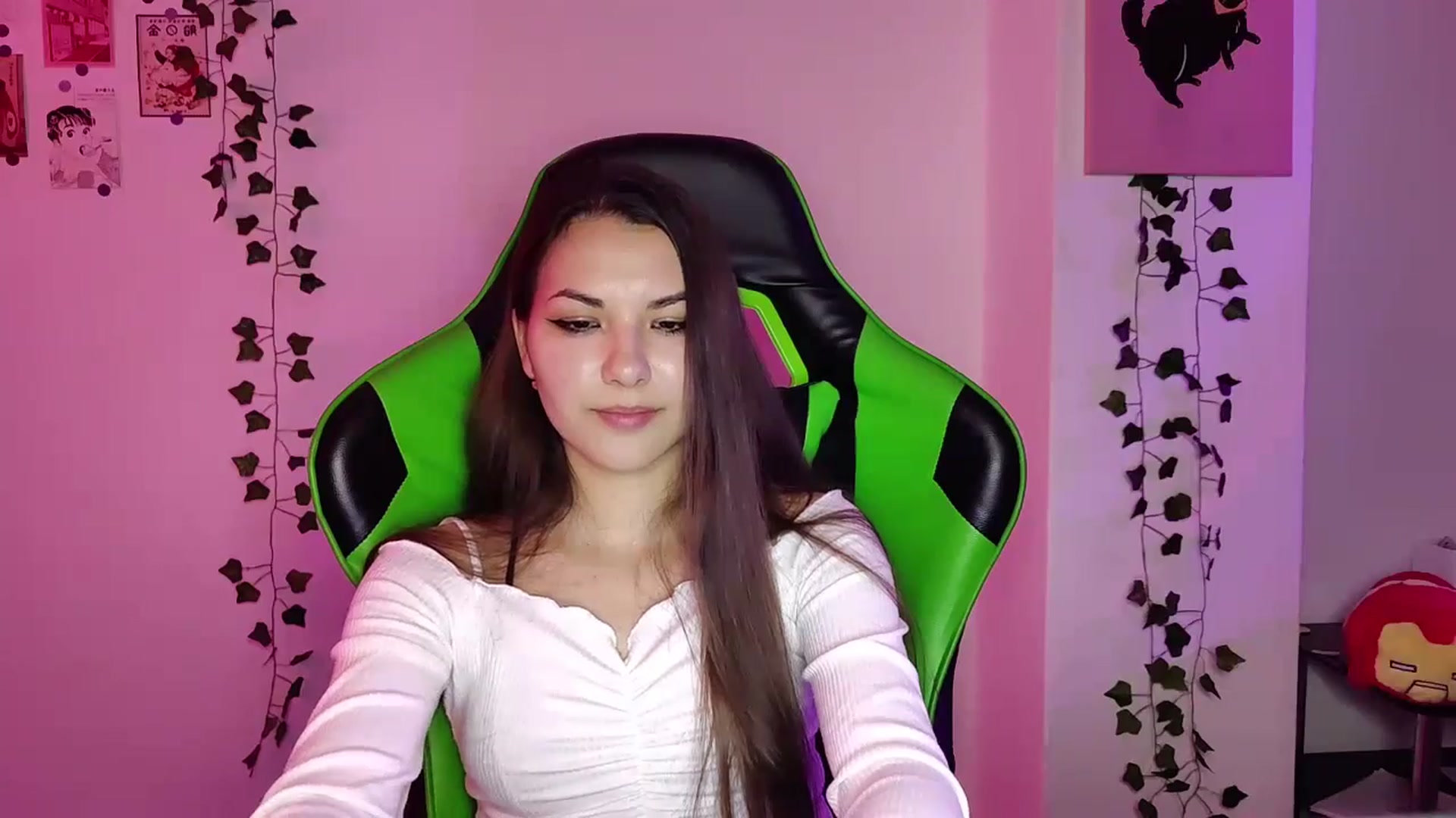 Gallery image thumbnail from AmnesiaGirl1's myfreecams stream on, 05/04/2024, 20:15 image 17 of 20