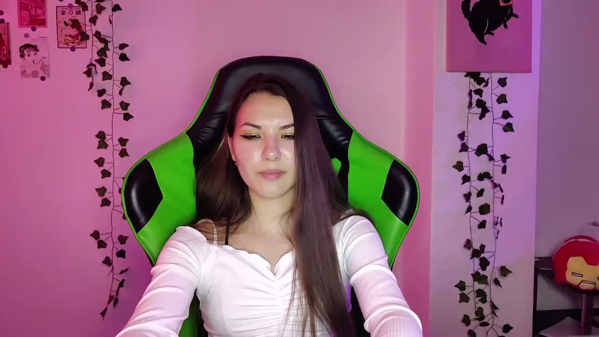 Gallery image thumbnail from AmnesiaGirl1's myfreecams stream on, 05/04/2024, 20:15 image 15 of 20