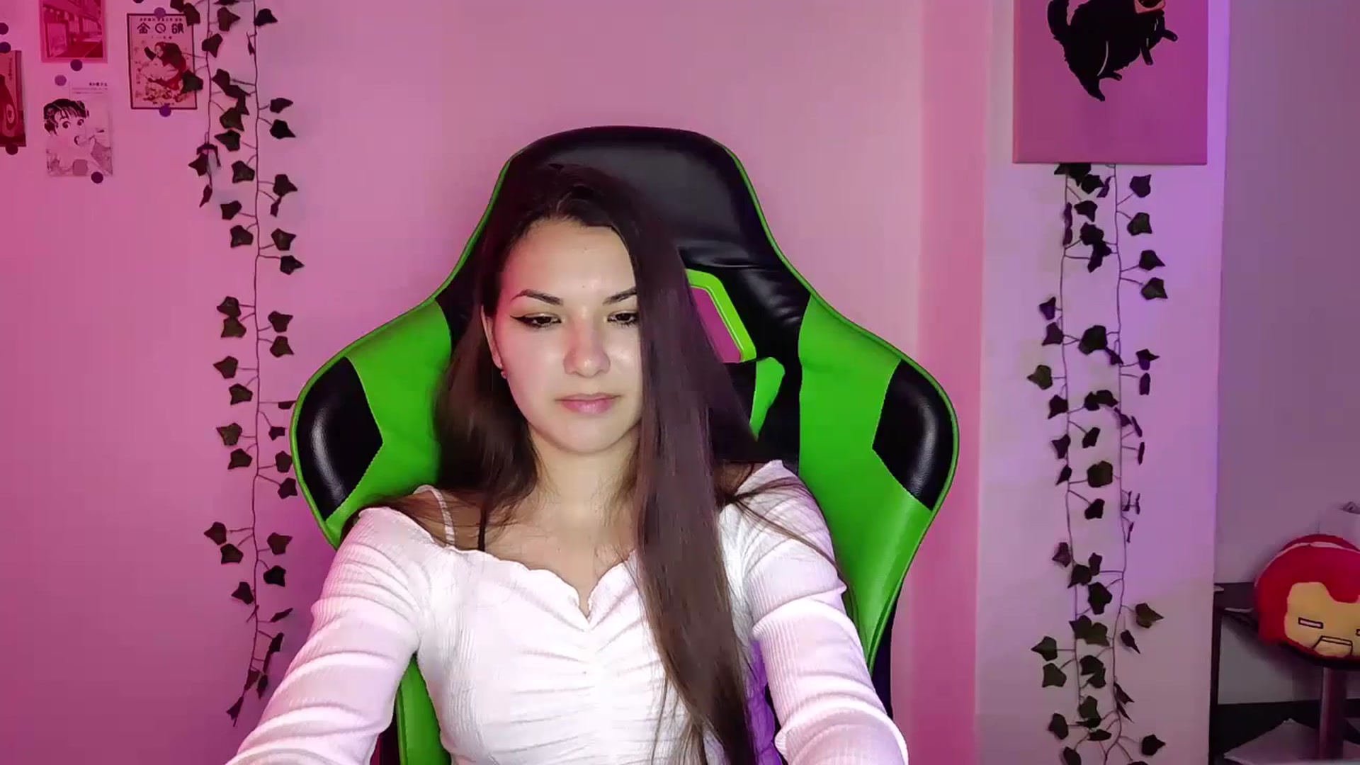 Gallery image thumbnail from AmnesiaGirl1's myfreecams stream on, 05/04/2024, 20:15 image 18 of 20