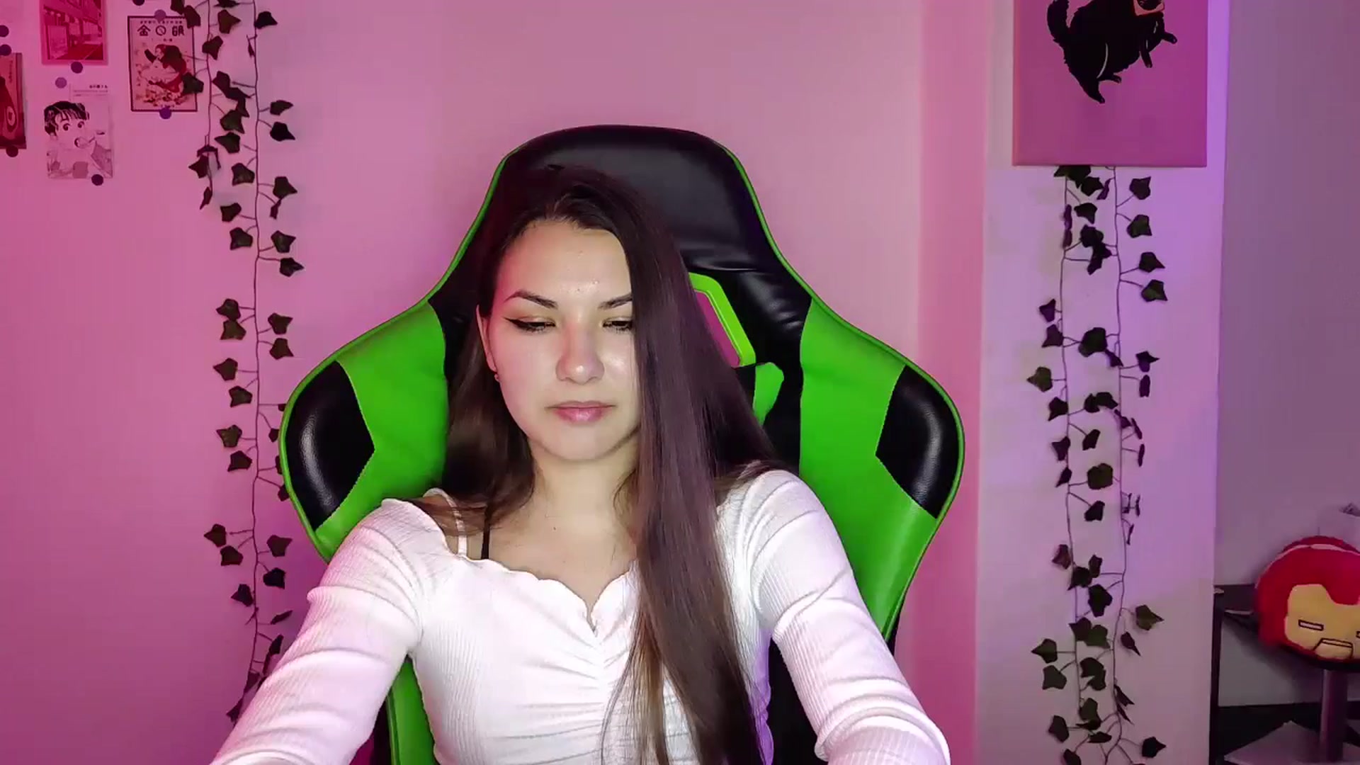 Gallery image thumbnail from AmnesiaGirl1's myfreecams stream on, 05/04/2024, 20:15 image 2 of 20