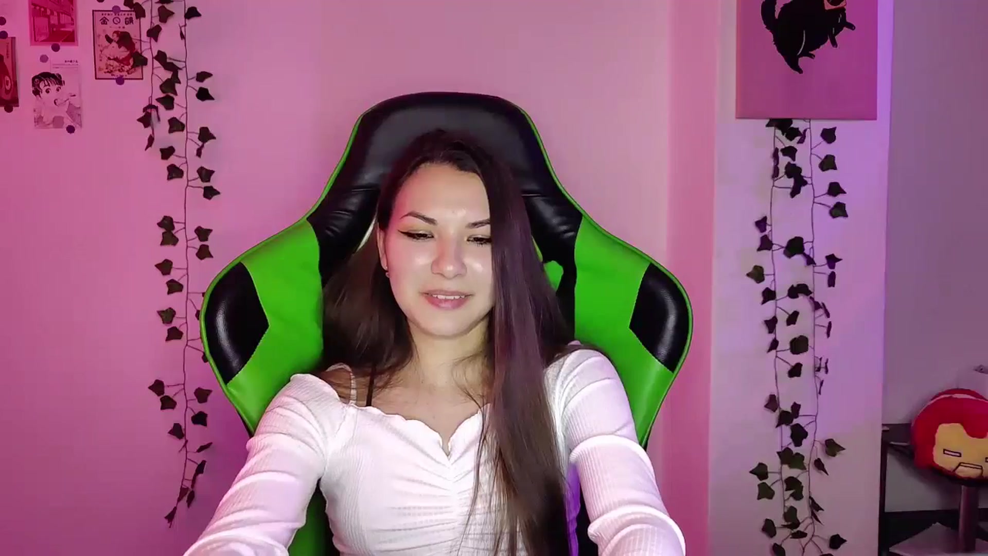 Gallery image thumbnail from AmnesiaGirl1's myfreecams stream on, 05/04/2024, 20:15 image 16 of 20