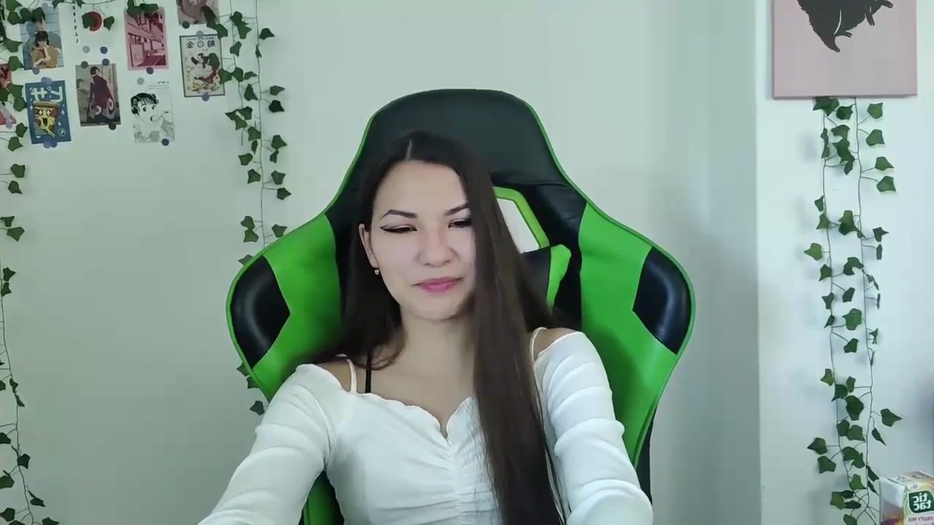 Gallery image thumbnail from AmnesiaGirl1's myfreecams stream on, 05/12/2024, 14:17 image 6 of 20