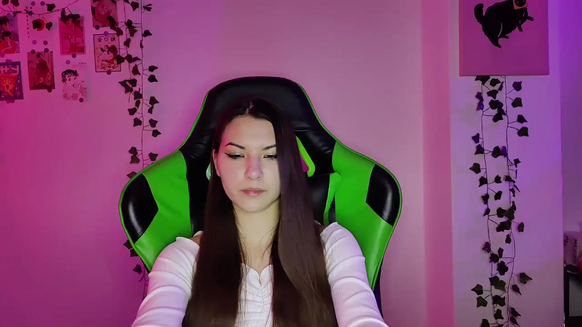 Gallery image thumbnail from AmnesiaGirl1's myfreecams stream on, 05/15/2024, 20:50 image 11 of 20