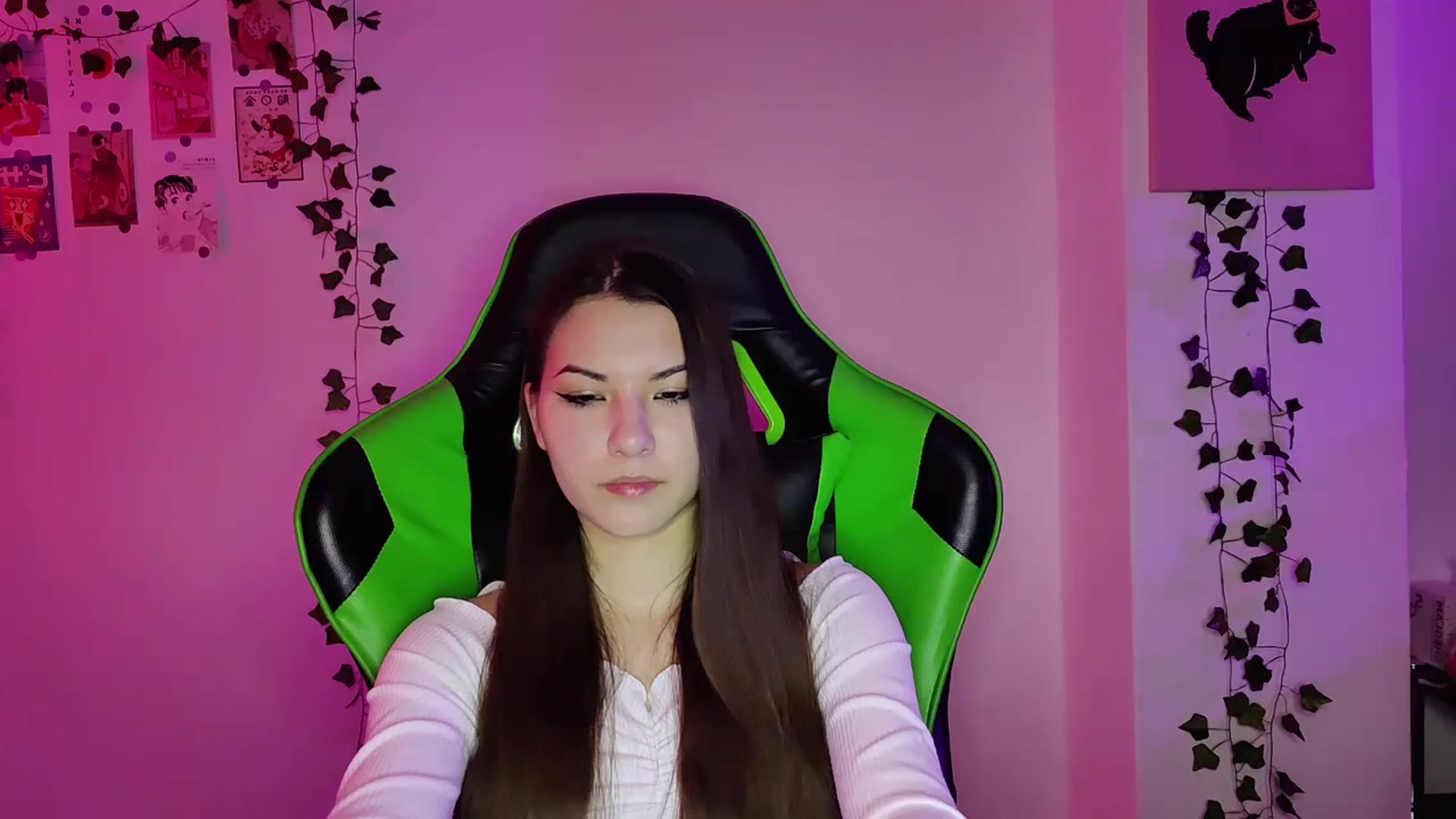 Gallery image thumbnail from AmnesiaGirl1's myfreecams stream on, 05/15/2024, 20:50 image 2 of 20