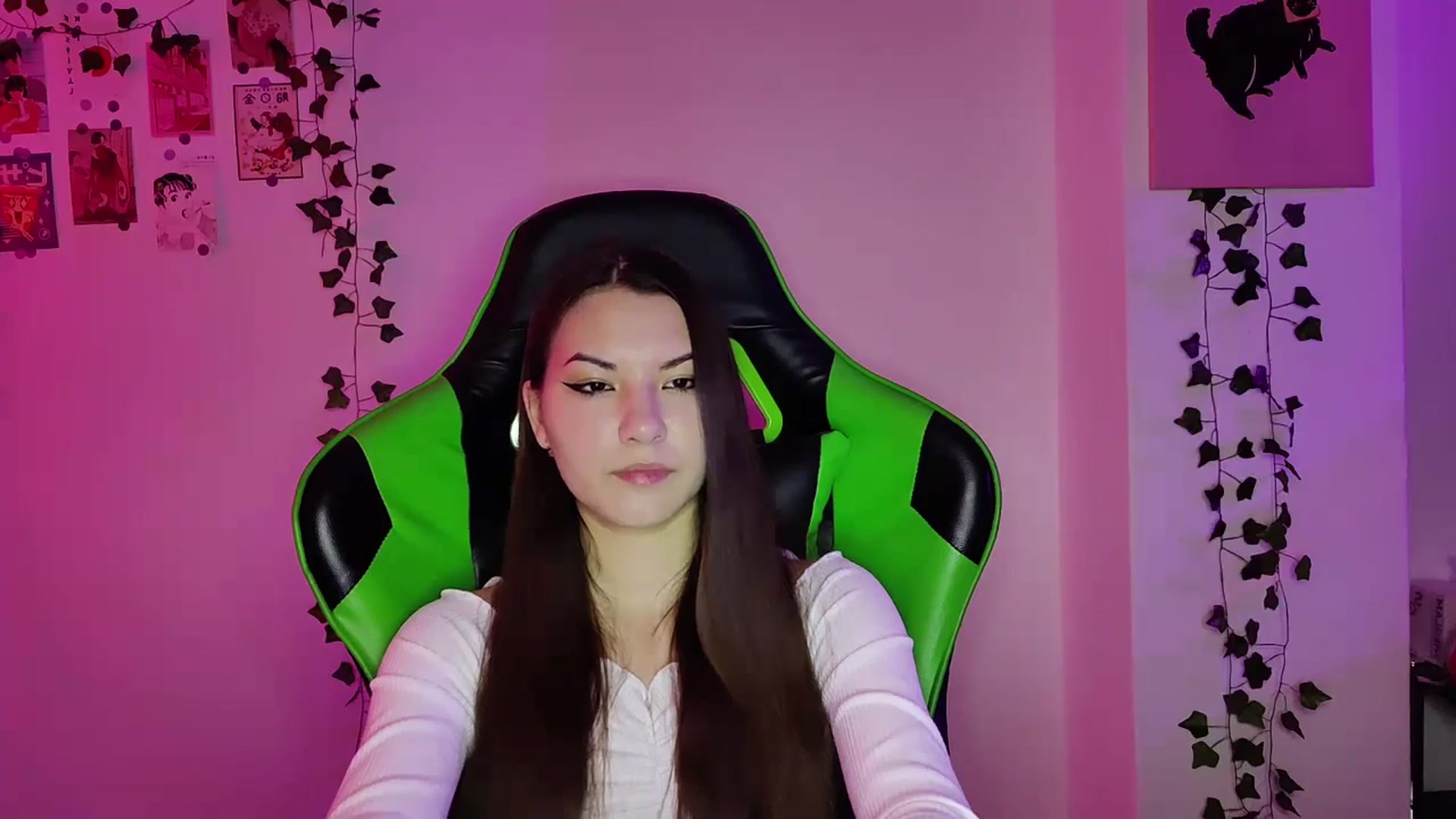 Gallery image thumbnail from AmnesiaGirl1's myfreecams stream on, 05/15/2024, 20:50 image 16 of 20