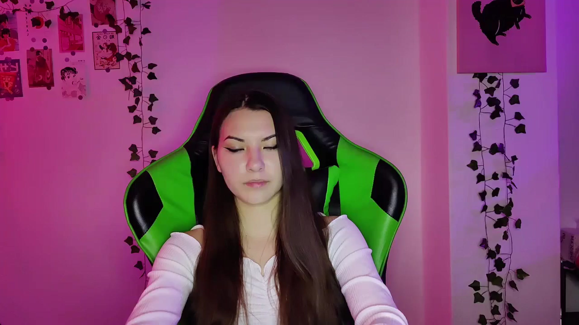 Gallery image thumbnail from AmnesiaGirl1's myfreecams stream on, 05/15/2024, 21:57 image 6 of 20