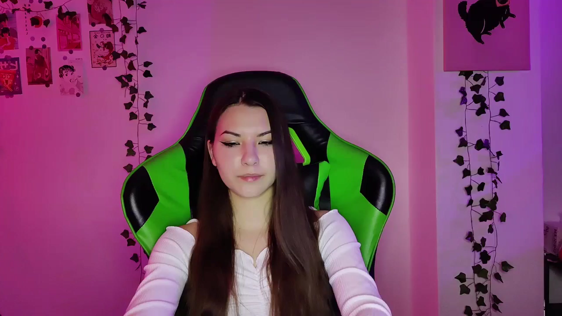 Gallery image thumbnail from AmnesiaGirl1's myfreecams stream on, 05/15/2024, 21:57 image 7 of 20
