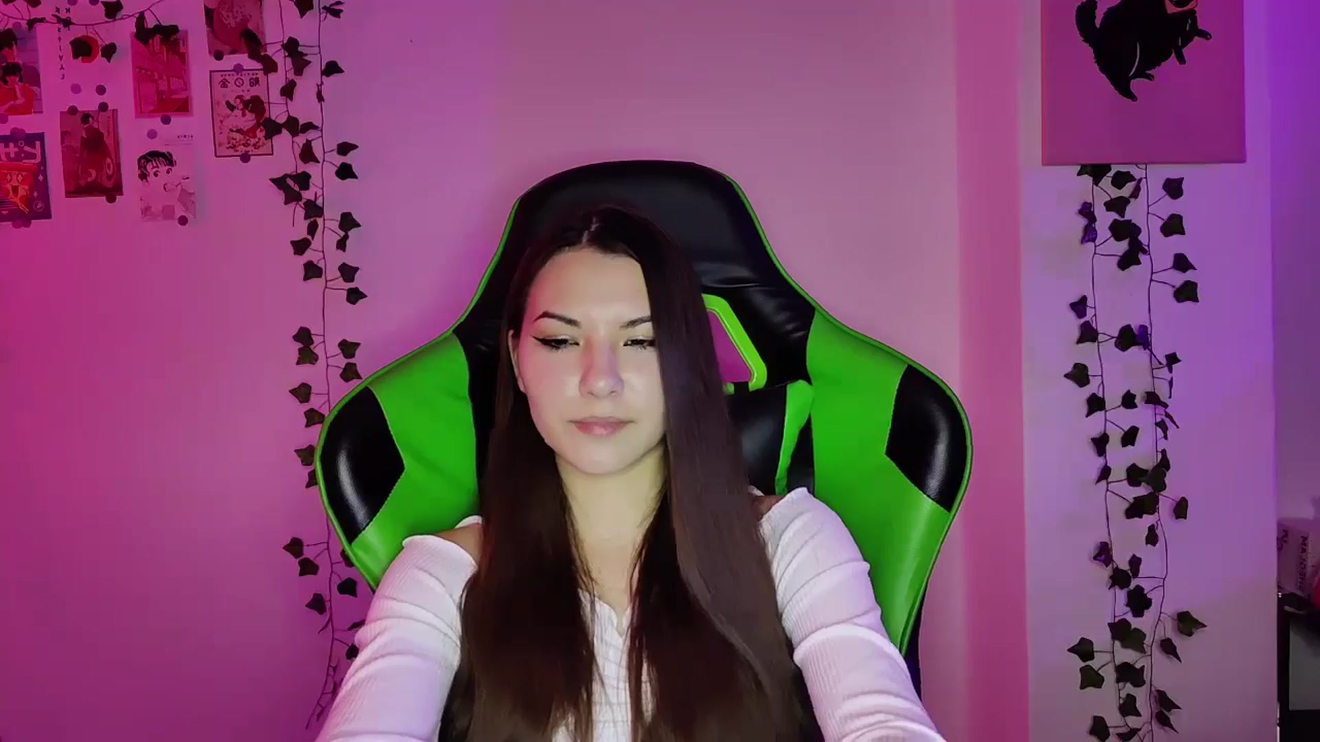 Gallery image thumbnail from AmnesiaGirl1's myfreecams stream on, 05/15/2024, 21:57 image 17 of 20