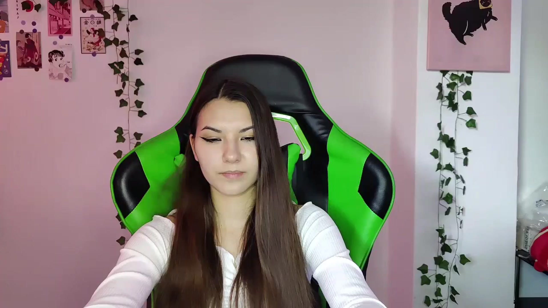 Gallery image thumbnail from AmnesiaGirl1's myfreecams stream on, 05/17/2024, 18:31 image 13 of 20