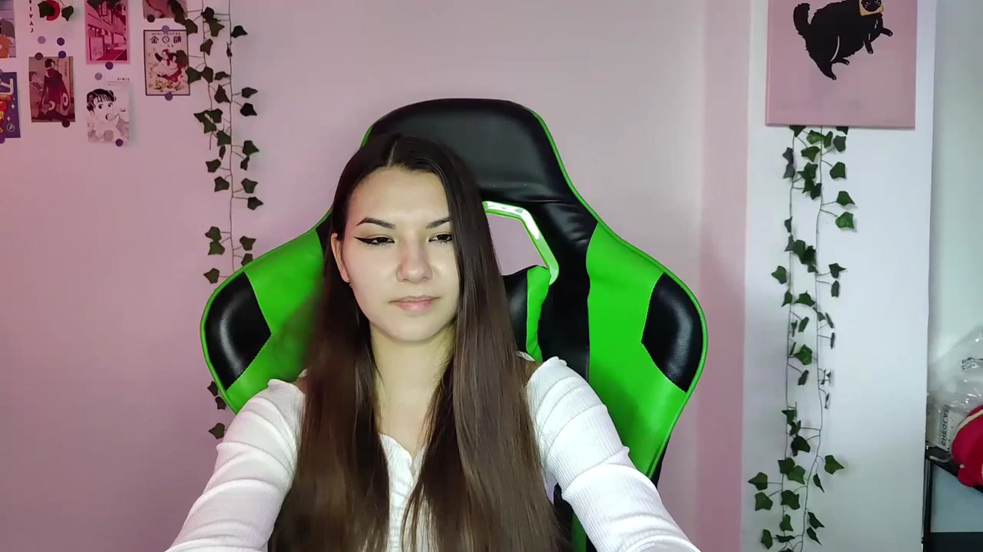 Gallery image thumbnail from AmnesiaGirl1's myfreecams stream on, 05/17/2024, 18:31 image 15 of 20