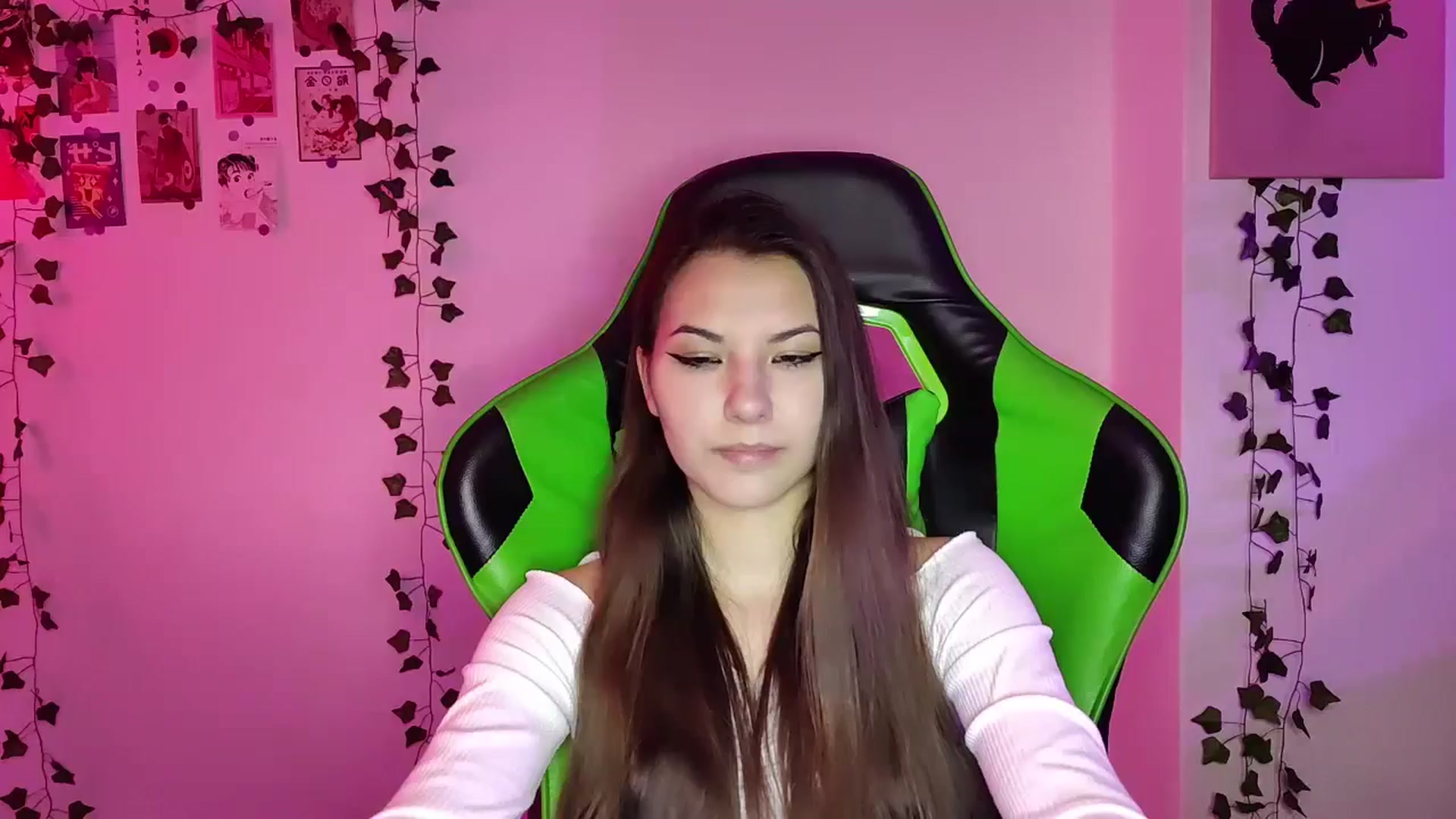 Gallery image thumbnail from AmnesiaGirl1's myfreecams stream on, 05/17/2024, 20:53 image 2 of 20