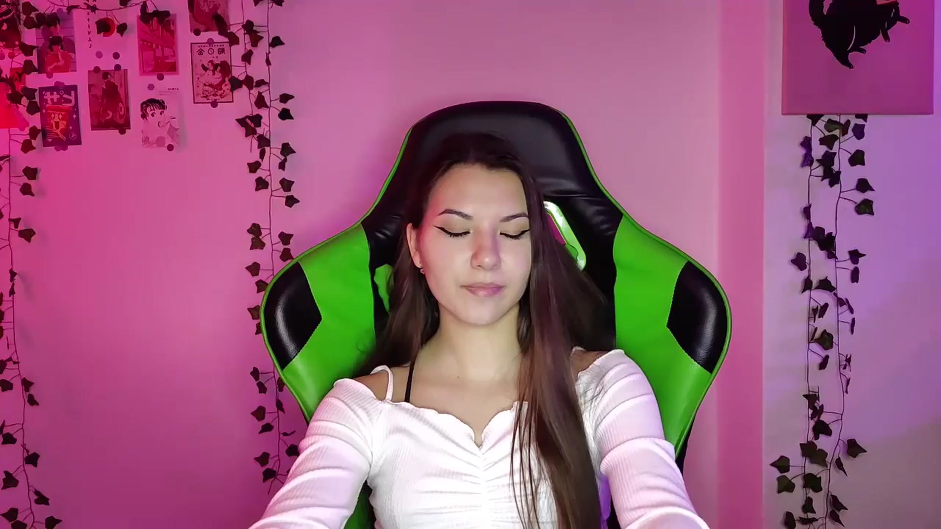 Gallery image thumbnail from AmnesiaGirl1's myfreecams stream on, 05/17/2024, 20:53 image 18 of 20