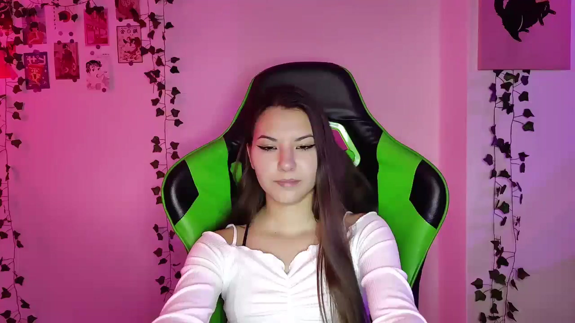 Gallery image thumbnail from AmnesiaGirl1's myfreecams stream on, 05/17/2024, 20:53 image 20 of 20