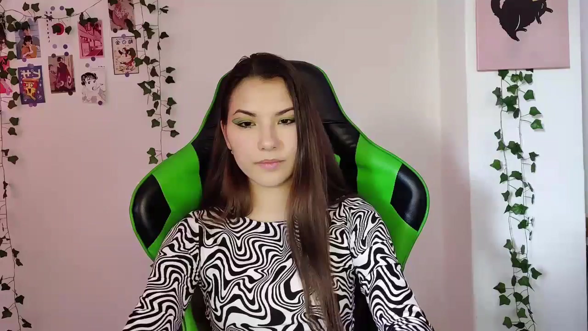 Gallery image thumbnail from AmnesiaGirl1's myfreecams stream on, 05/23/2024, 17:57 image 6 of 20