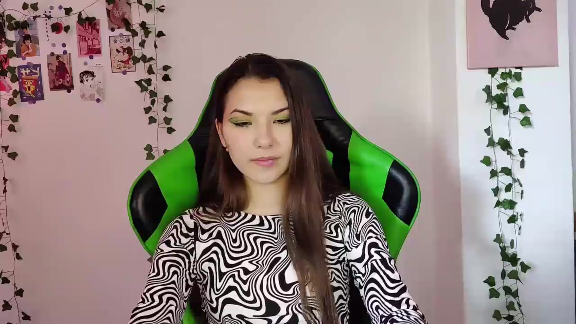 Gallery image thumbnail from AmnesiaGirl1's myfreecams stream on, 05/23/2024, 17:57 image 7 of 20