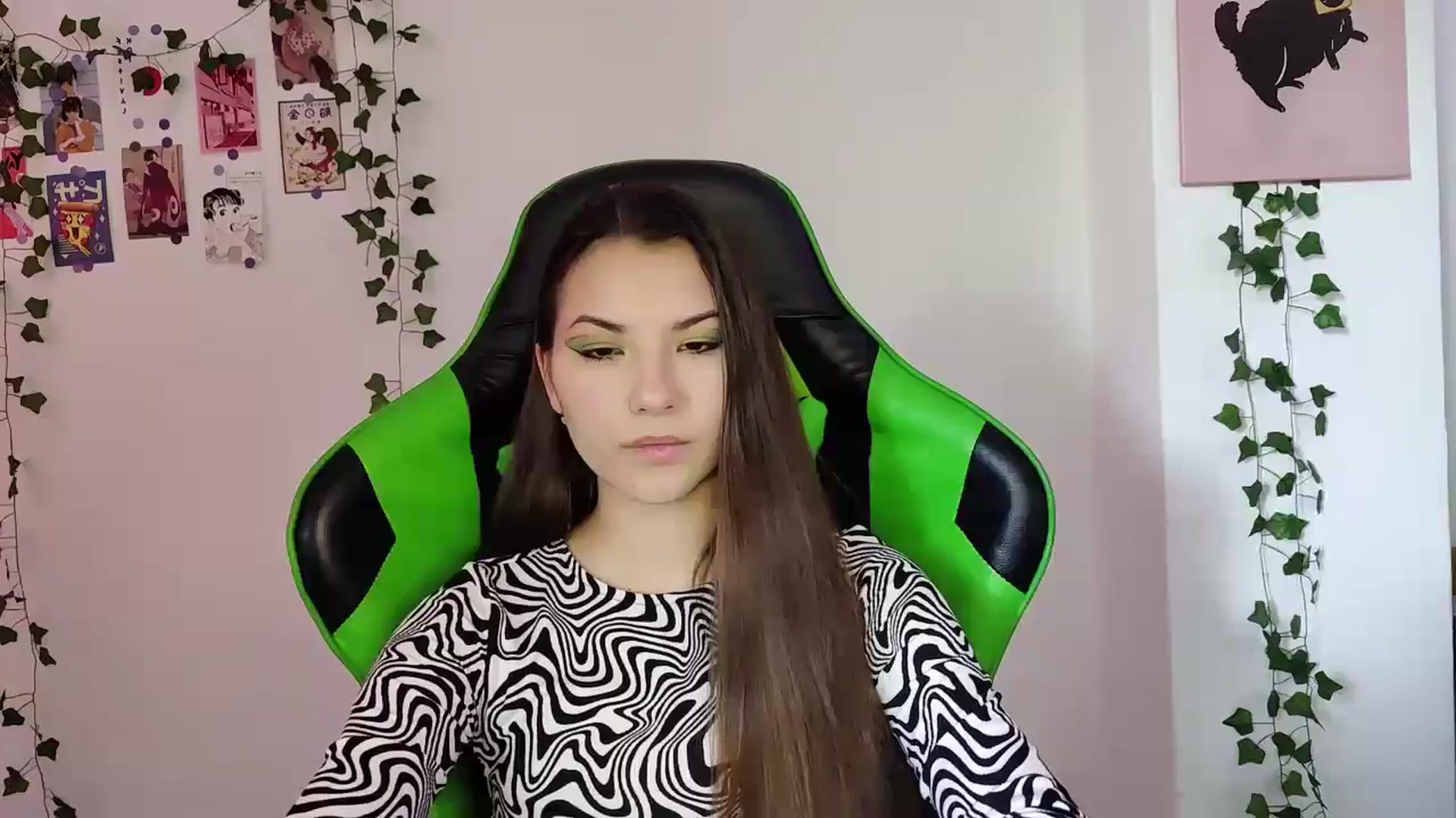 Gallery image thumbnail from AmnesiaGirl1's myfreecams stream on, 05/23/2024, 17:57 image 1 of 20