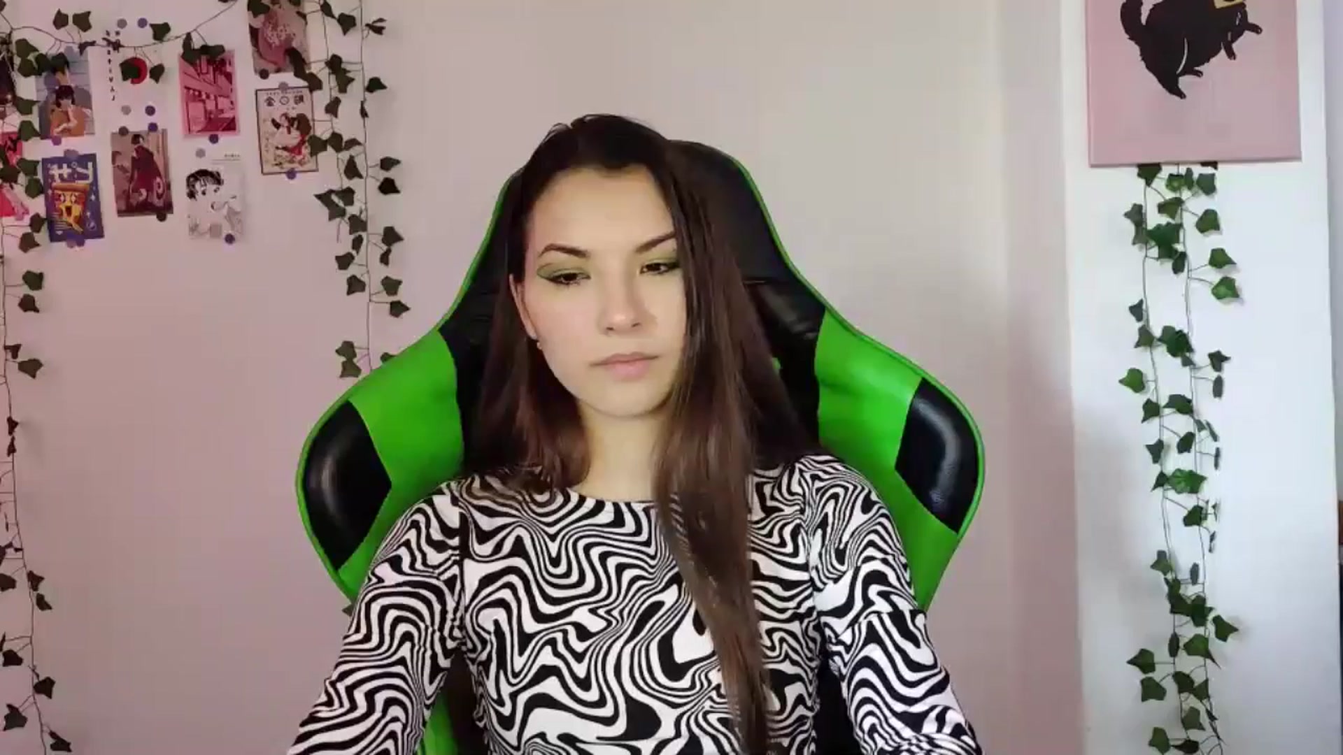 Gallery image thumbnail from AmnesiaGirl1's myfreecams stream on, 05/23/2024, 17:57 image 3 of 20