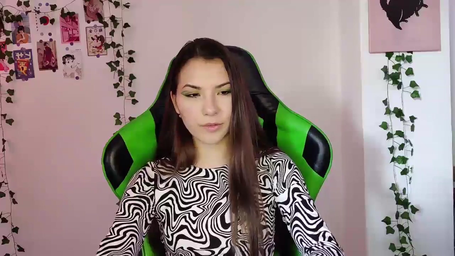 Gallery image thumbnail from AmnesiaGirl1's myfreecams stream on, 05/23/2024, 17:57 image 13 of 20