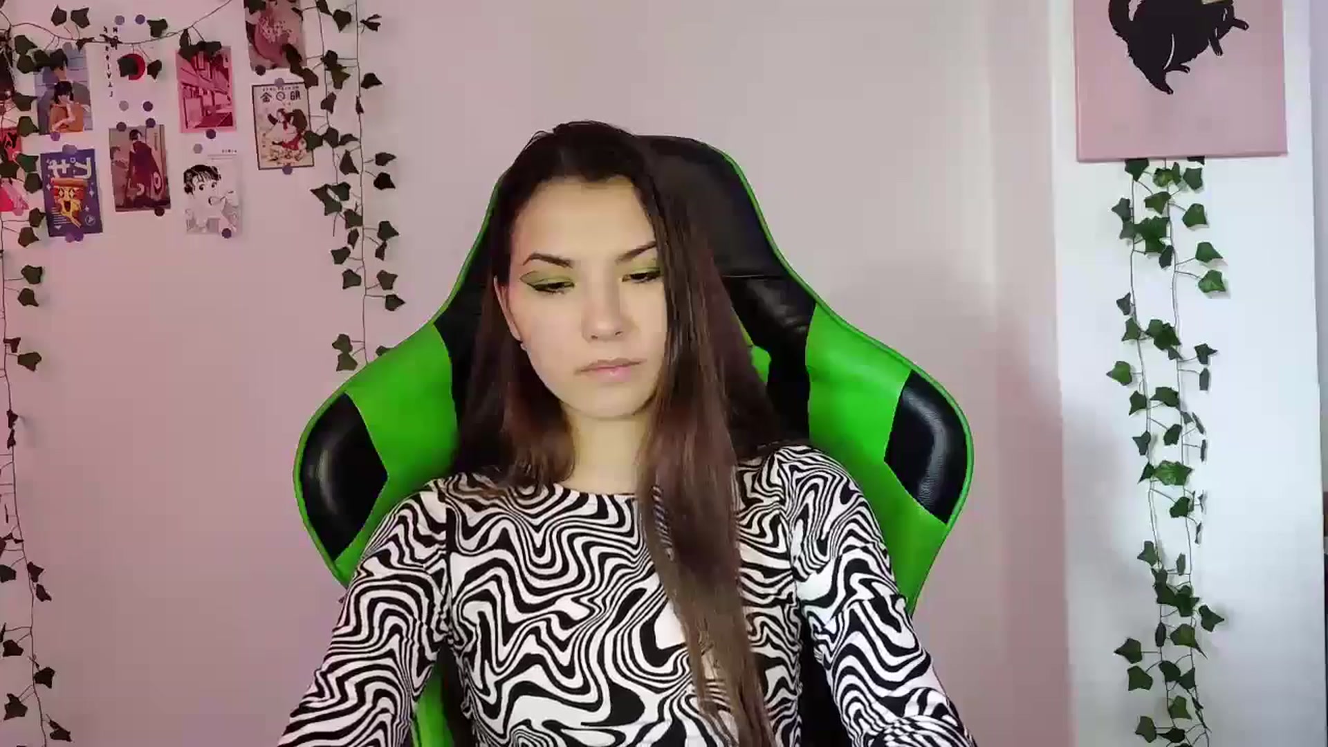 Gallery image thumbnail from AmnesiaGirl1's myfreecams stream on, 05/23/2024, 17:57 image 5 of 20