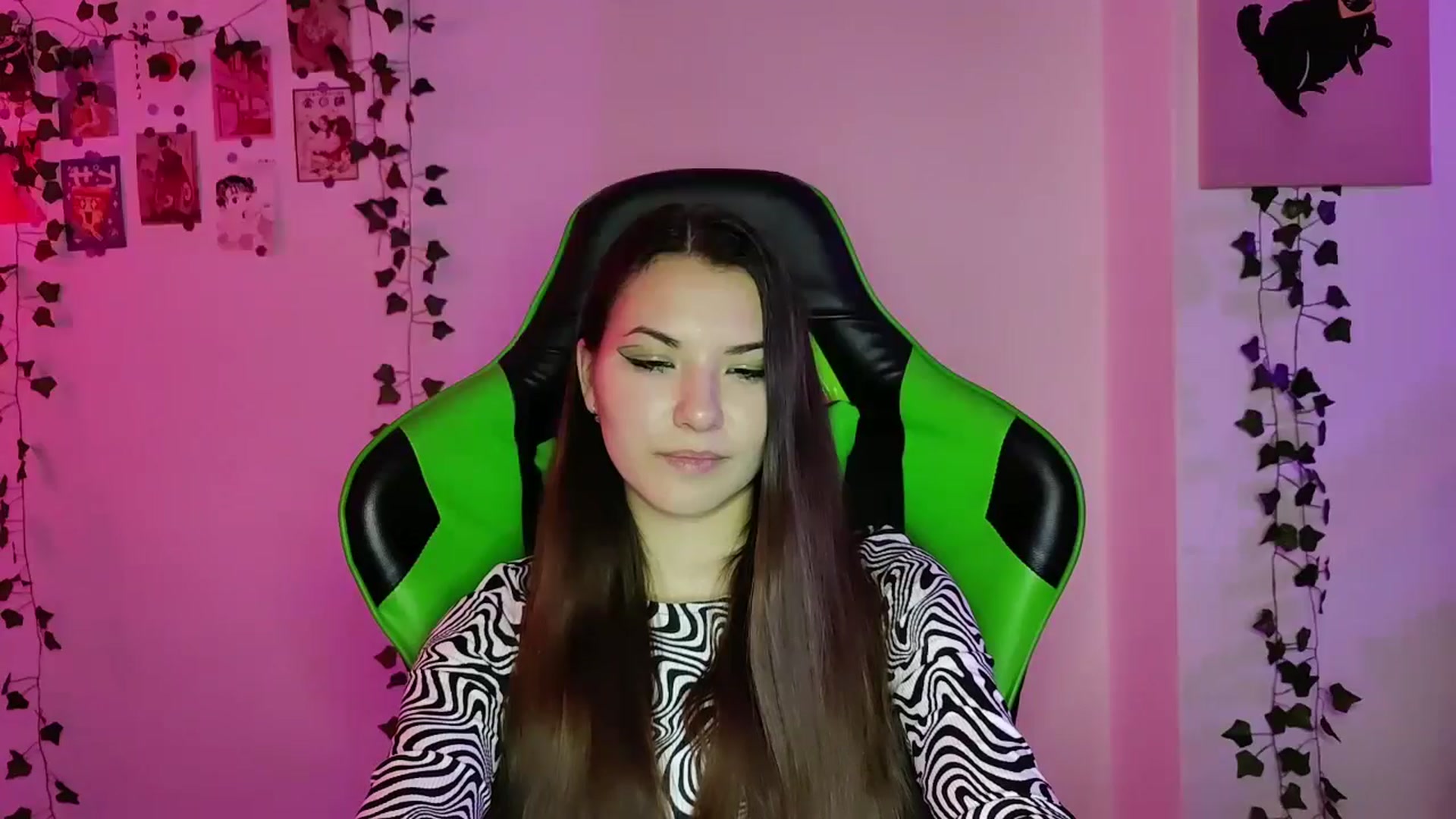 Gallery image thumbnail from AmnesiaGirl1's myfreecams stream on, 05/23/2024, 23:42 image 15 of 20