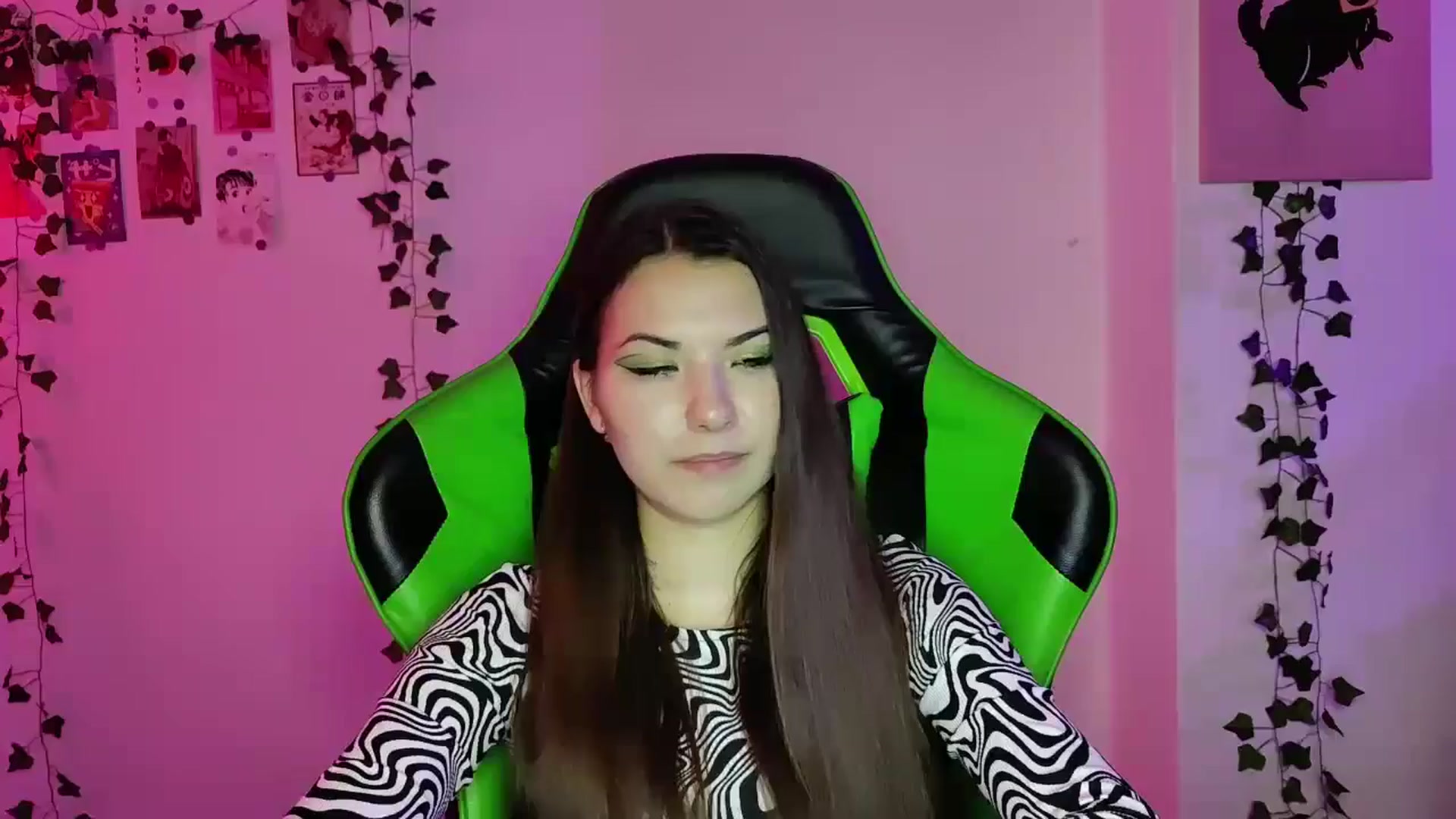 Gallery image thumbnail from AmnesiaGirl1's myfreecams stream on, 05/24/2024, 01:00 image 12 of 20