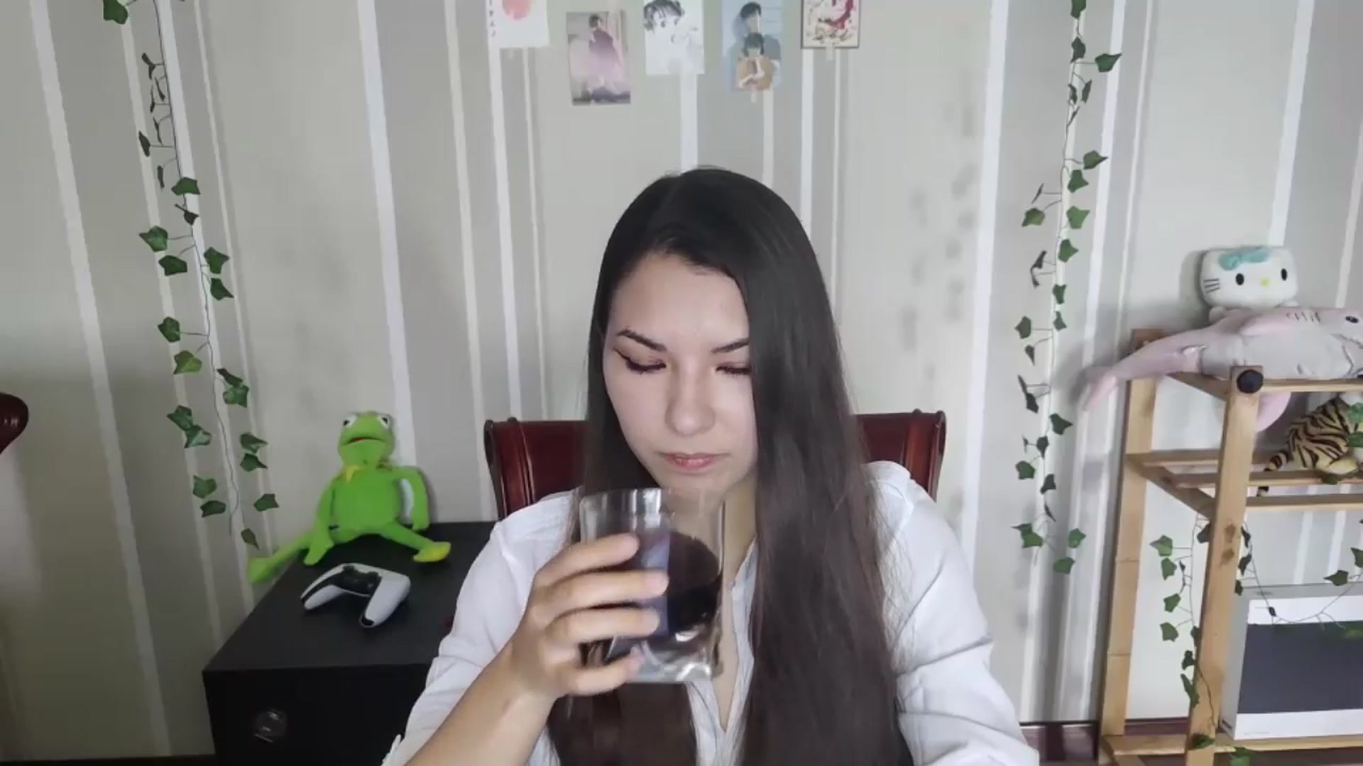 Gallery image thumbnail from AmnesiaGirl1's myfreecams stream on, 06/13/2024, 12:03 image 17 of 20