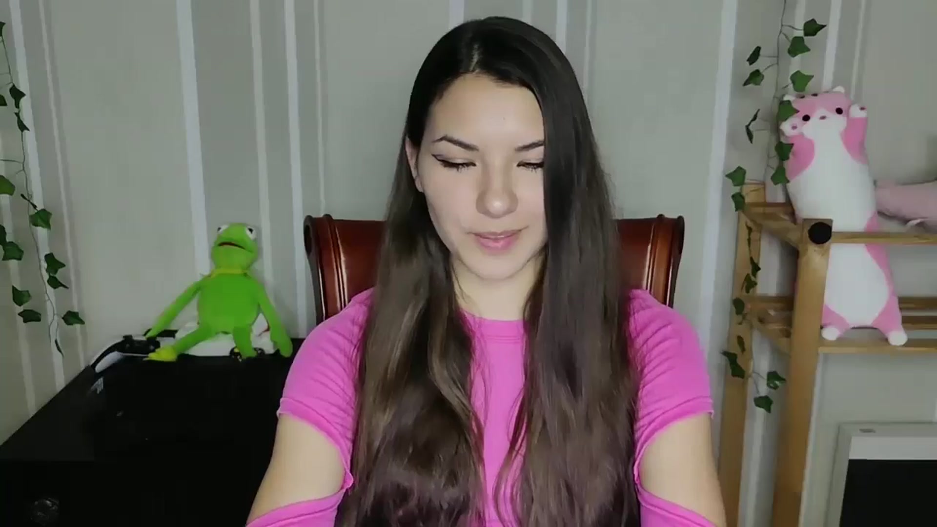 Gallery image thumbnail from AmnesiaGirl1's myfreecams stream on, 06/20/2024, 17:57 image 13 of 20
