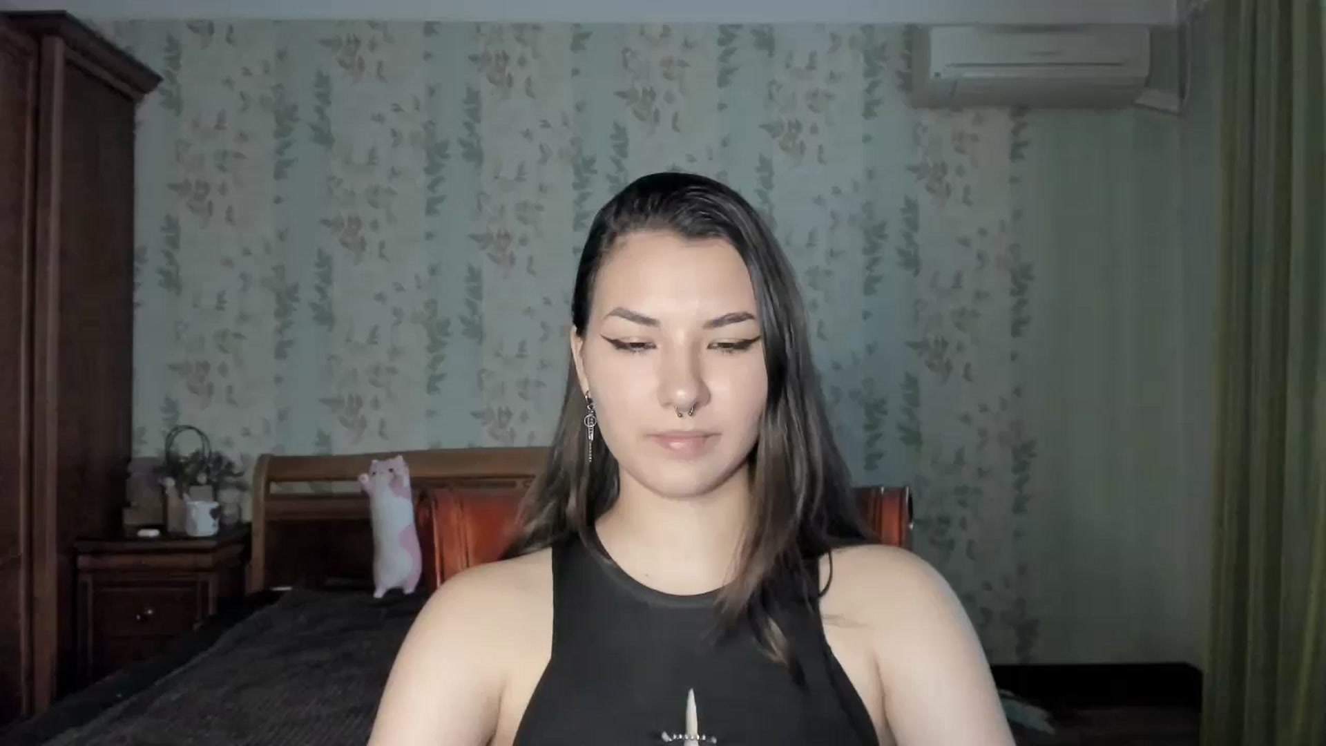 Gallery image thumbnail from AmnesiaGirl1's myfreecams stream on, 07/15/2024, 18:14 image 13 of 20