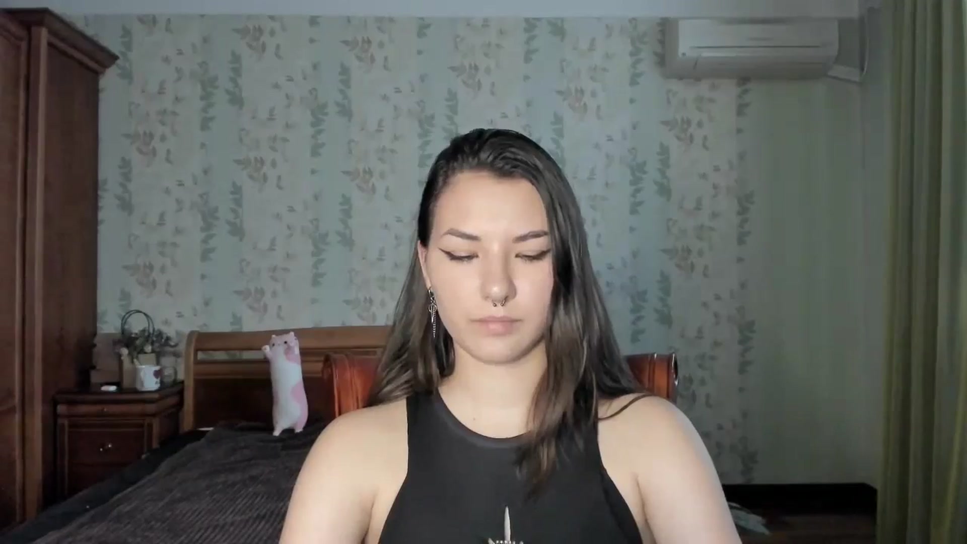 Gallery image thumbnail from AmnesiaGirl1's myfreecams stream on, 07/15/2024, 18:14 image 9 of 20