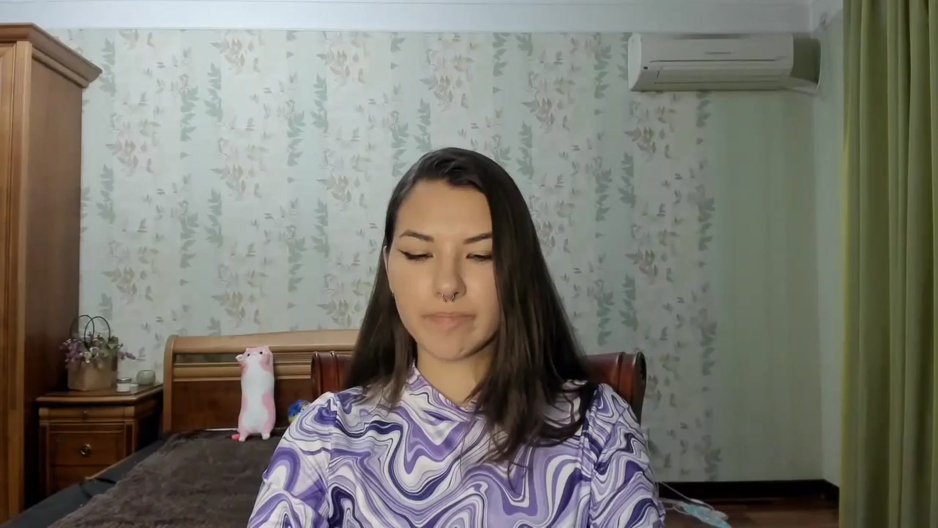 Gallery image thumbnail from AmnesiaGirl1's myfreecams stream on, 07/17/2024, 15:37 image 14 of 20