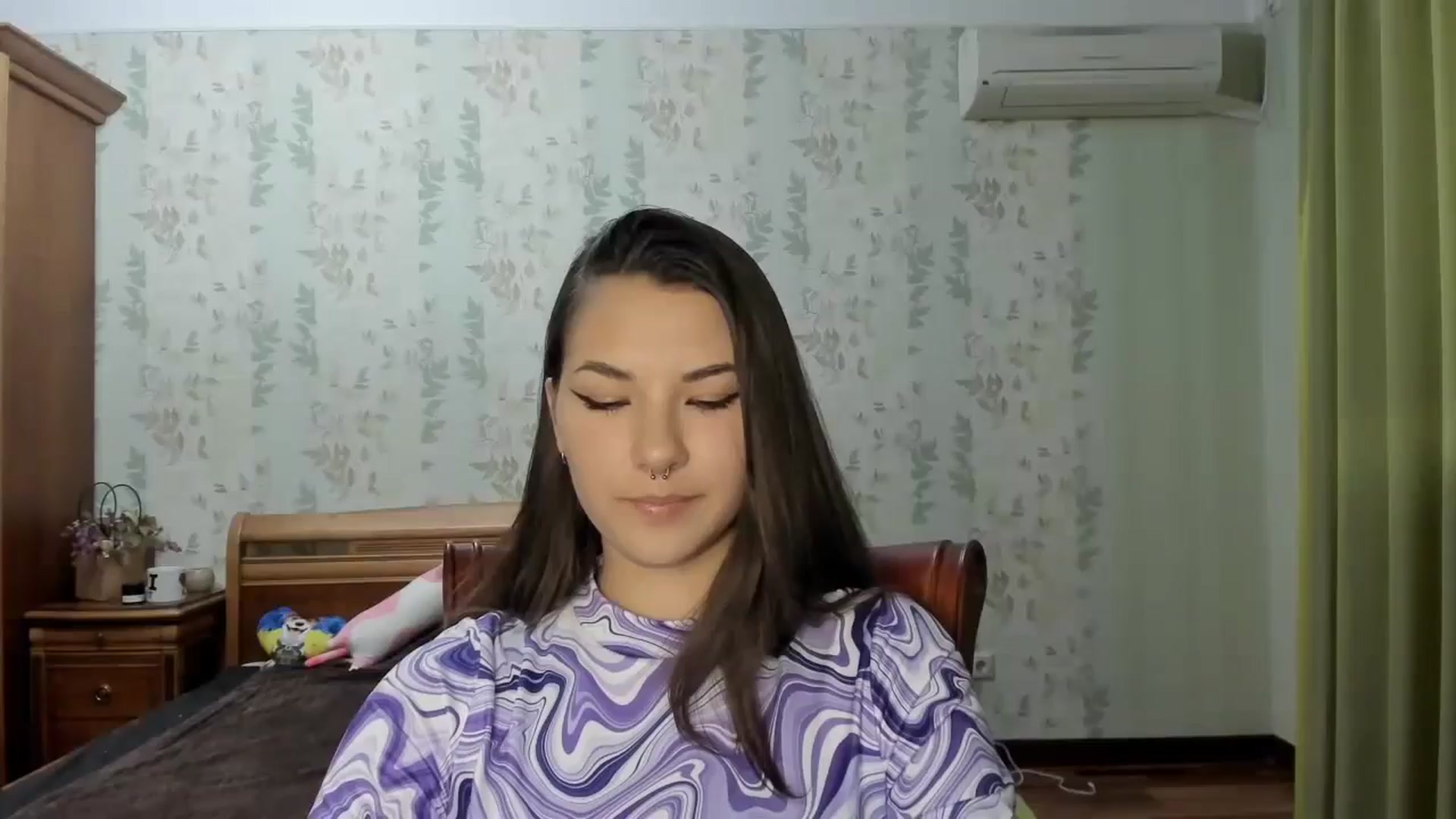 Gallery image thumbnail from AmnesiaGirl1's myfreecams stream on, 07/19/2024, 17:39 image 5 of 20