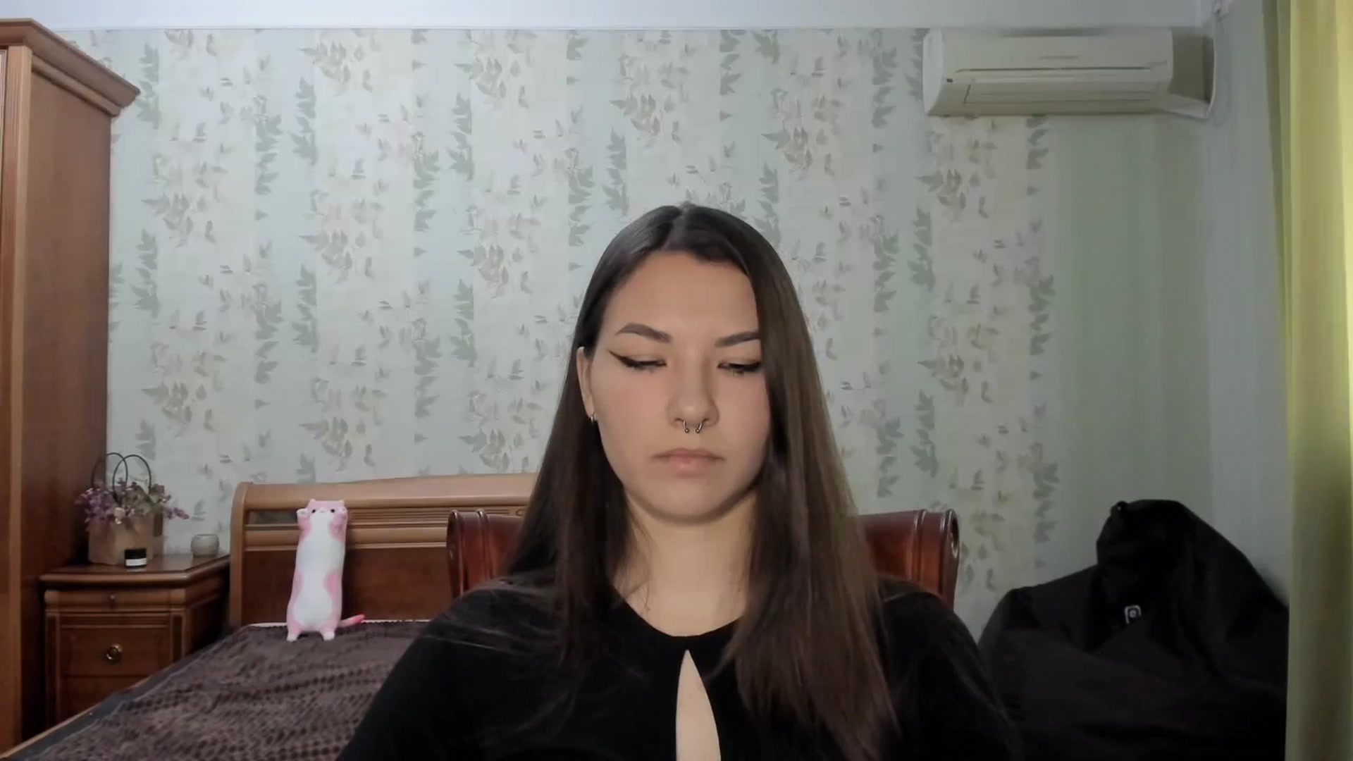 Gallery image thumbnail from AmnesiaGirl1's myfreecams stream on, 07/21/2024, 16:15 image 8 of 20