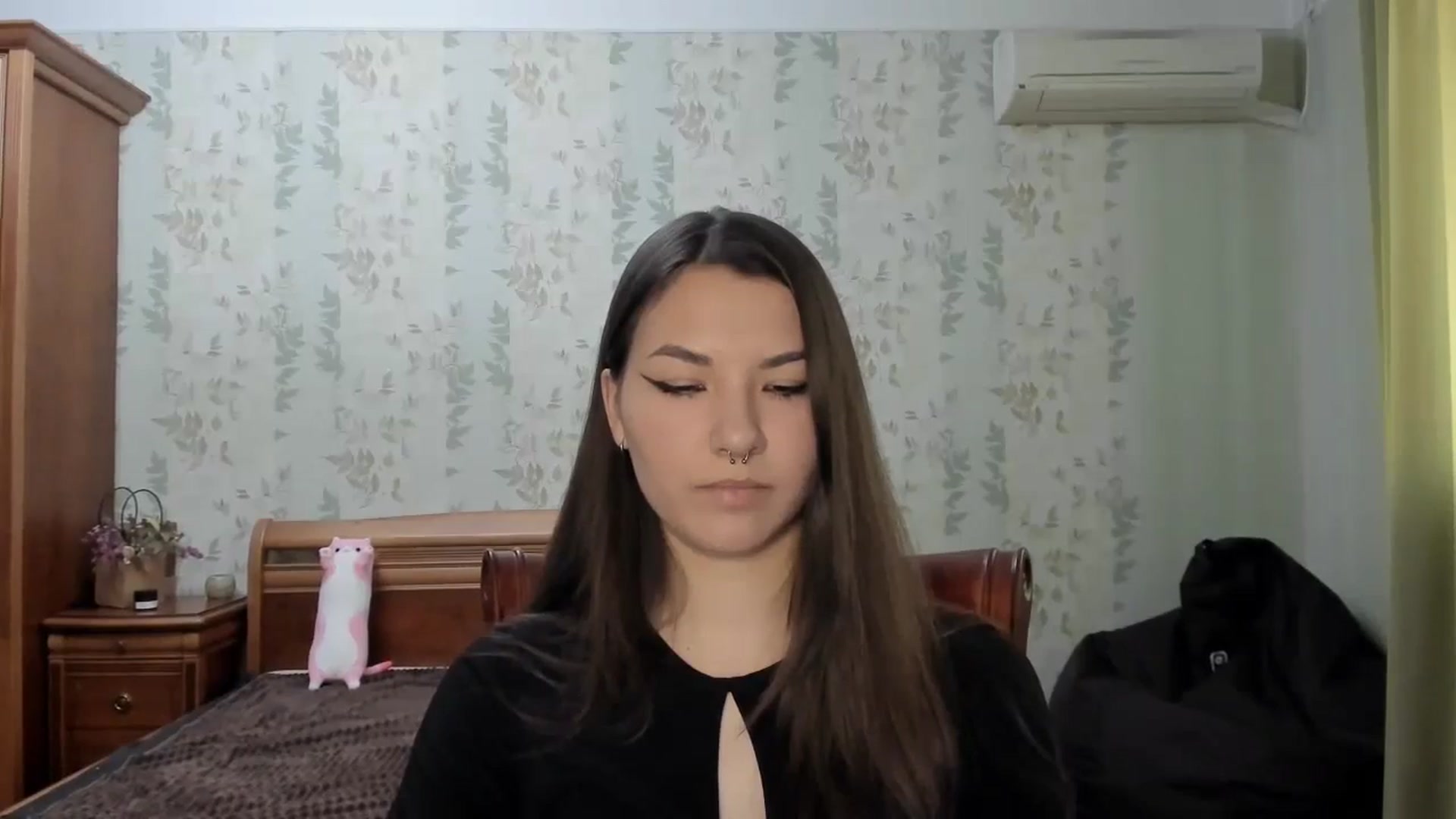 Gallery image thumbnail from AmnesiaGirl1's myfreecams stream on, 07/21/2024, 16:15 image 4 of 20