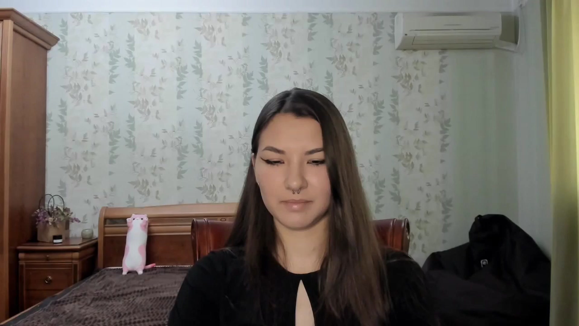 Gallery image thumbnail from AmnesiaGirl1's myfreecams stream on, 07/21/2024, 16:15 image 14 of 20