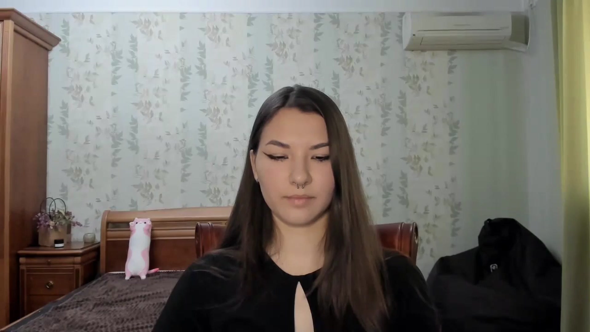 Gallery image thumbnail from AmnesiaGirl1's myfreecams stream on, 07/21/2024, 16:15 image 6 of 20