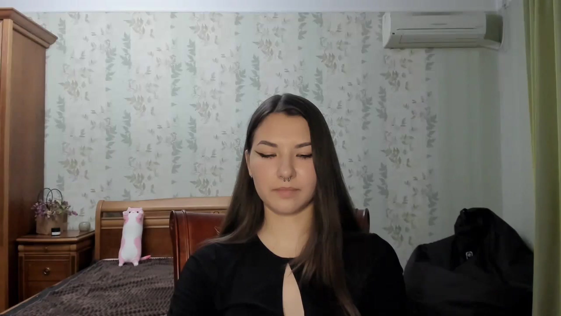Gallery image thumbnail from AmnesiaGirl1's myfreecams stream on, 07/21/2024, 17:44 image 15 of 20
