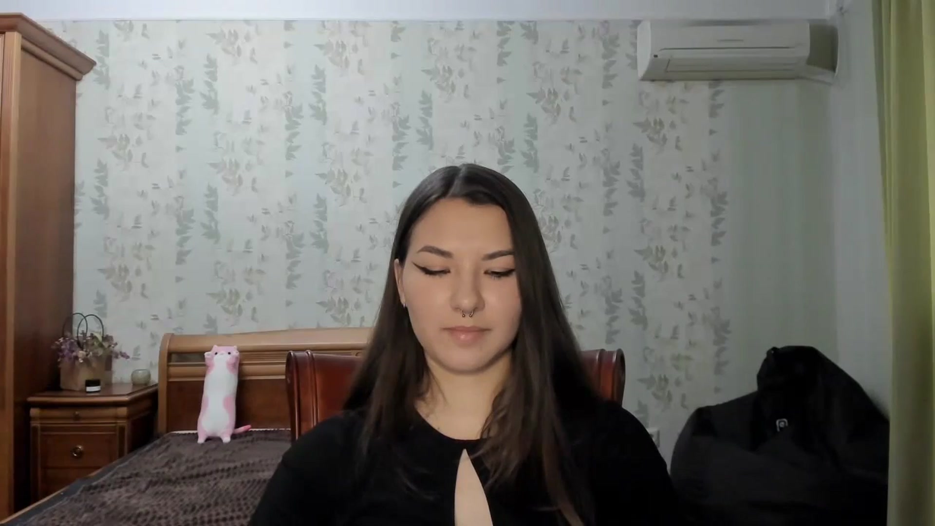 Gallery image thumbnail from AmnesiaGirl1's myfreecams stream on, 07/21/2024, 17:44 image 4 of 20