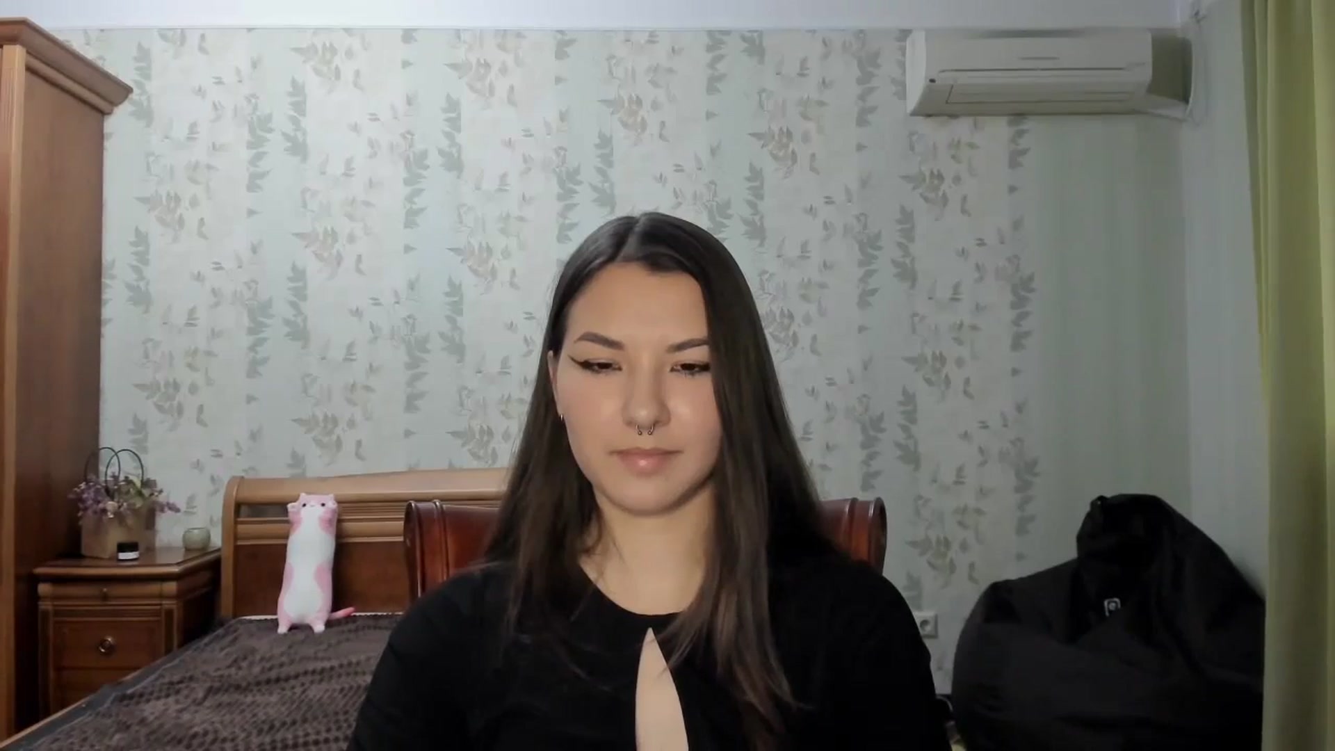 Gallery image thumbnail from AmnesiaGirl1's myfreecams stream on, 07/21/2024, 17:44 image 6 of 20