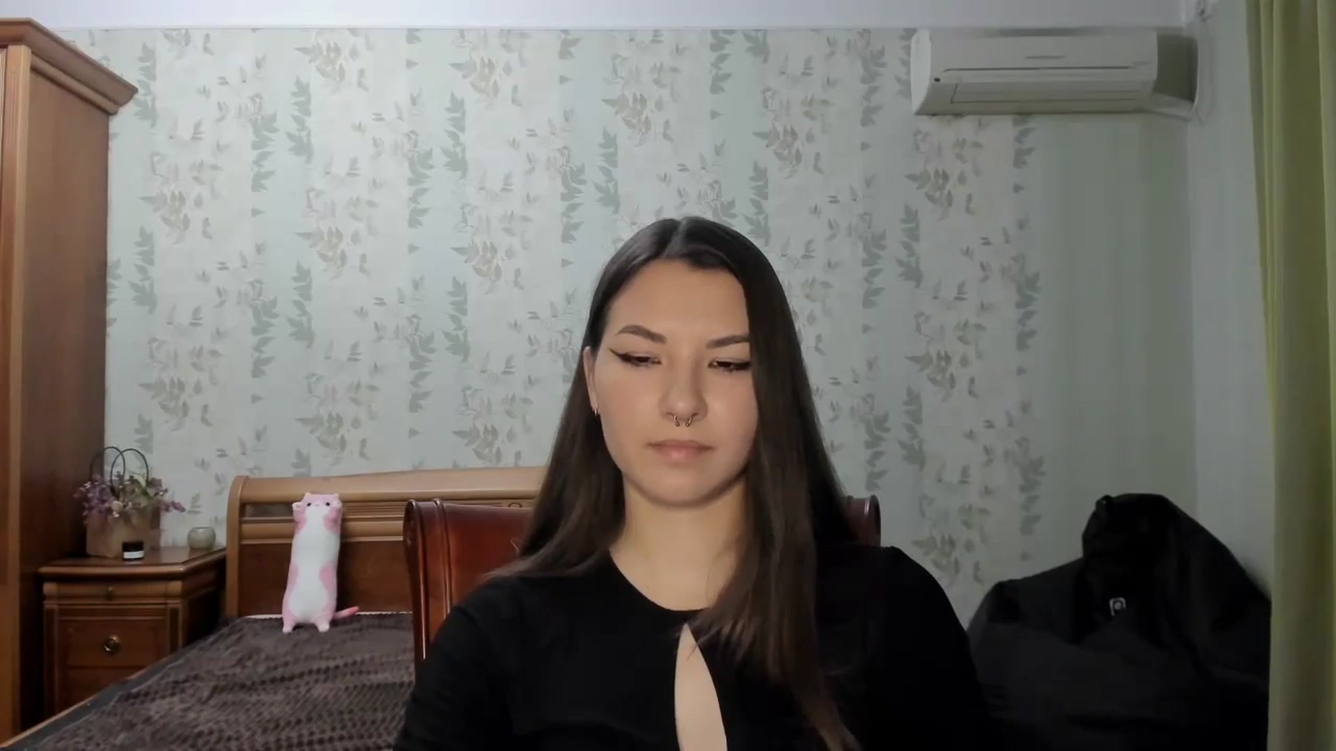 Gallery image thumbnail from AmnesiaGirl1's myfreecams stream on, 07/21/2024, 17:44 image 14 of 20
